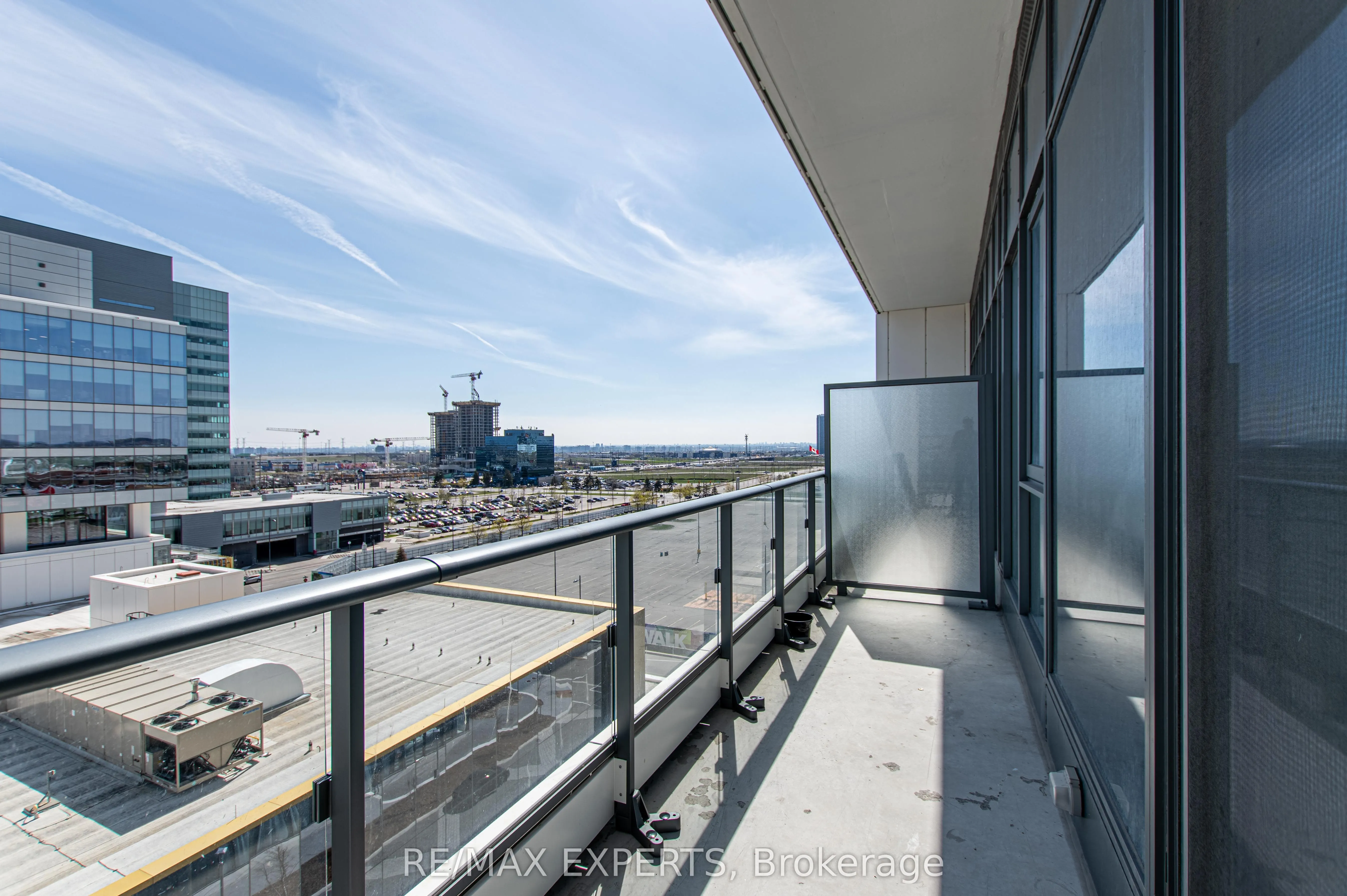 5 Buttermill Avenue, #901