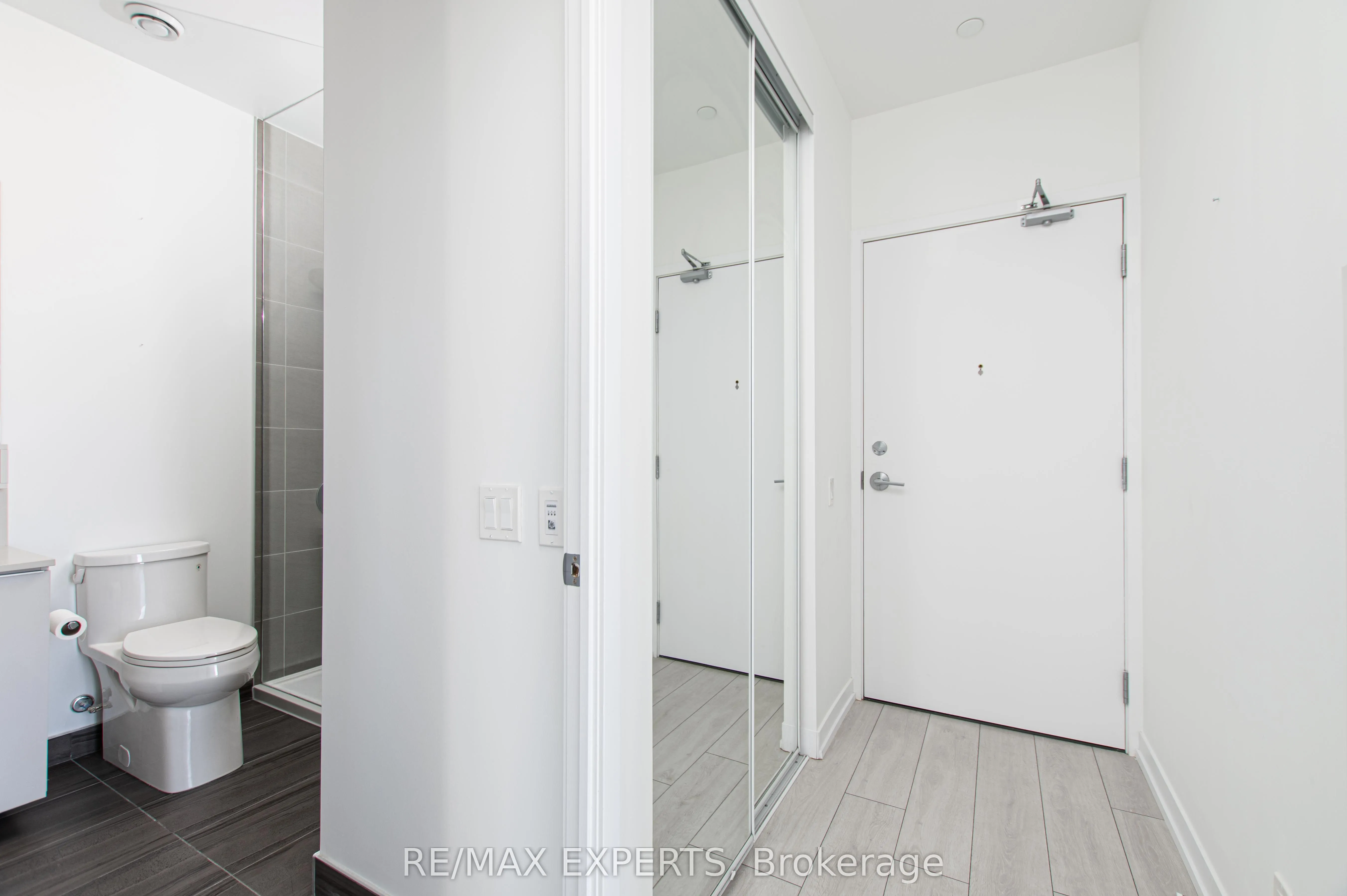 5 Buttermill Avenue, #901