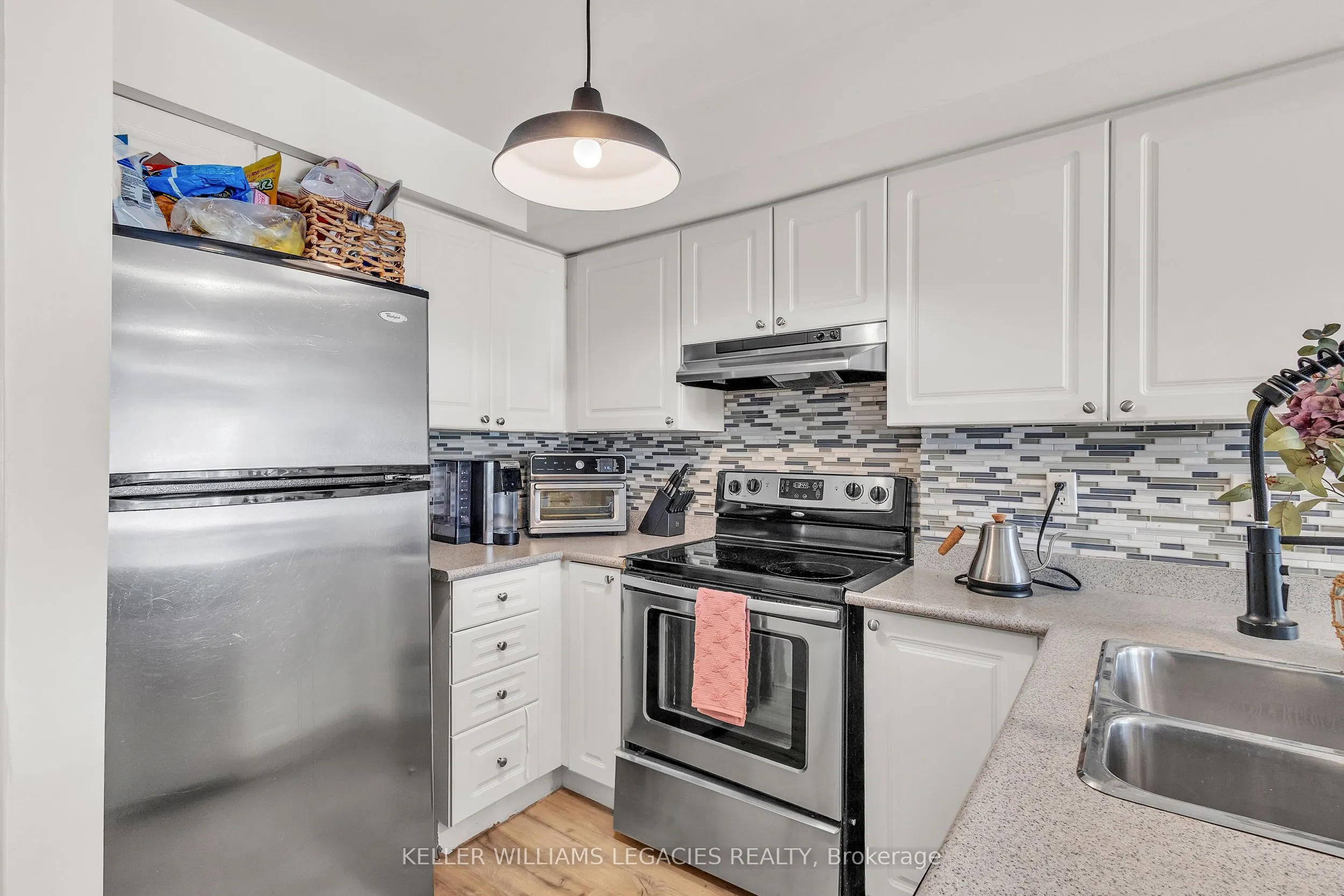 308 John Street, #209