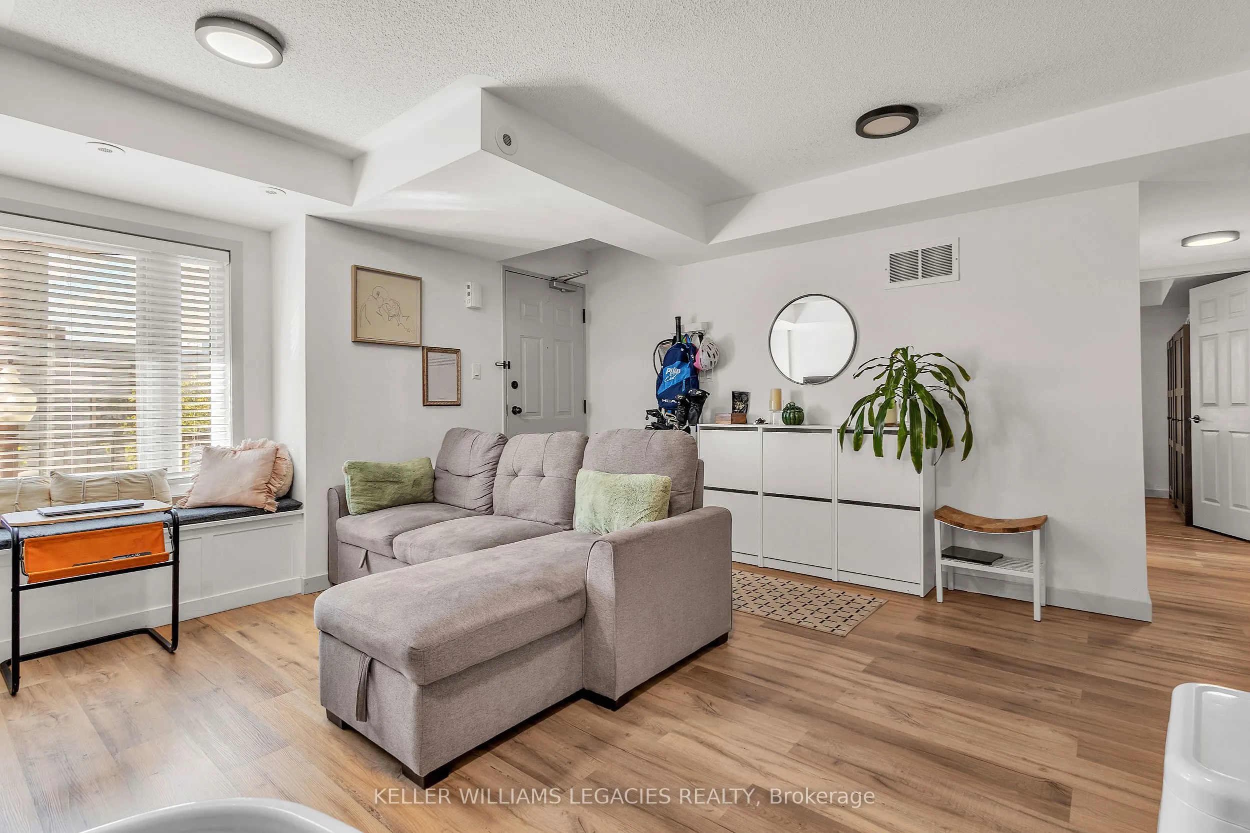 308 John Street, #209