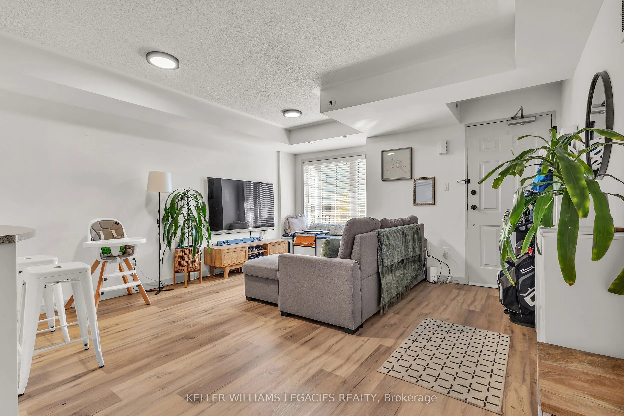 308 John Street, #209