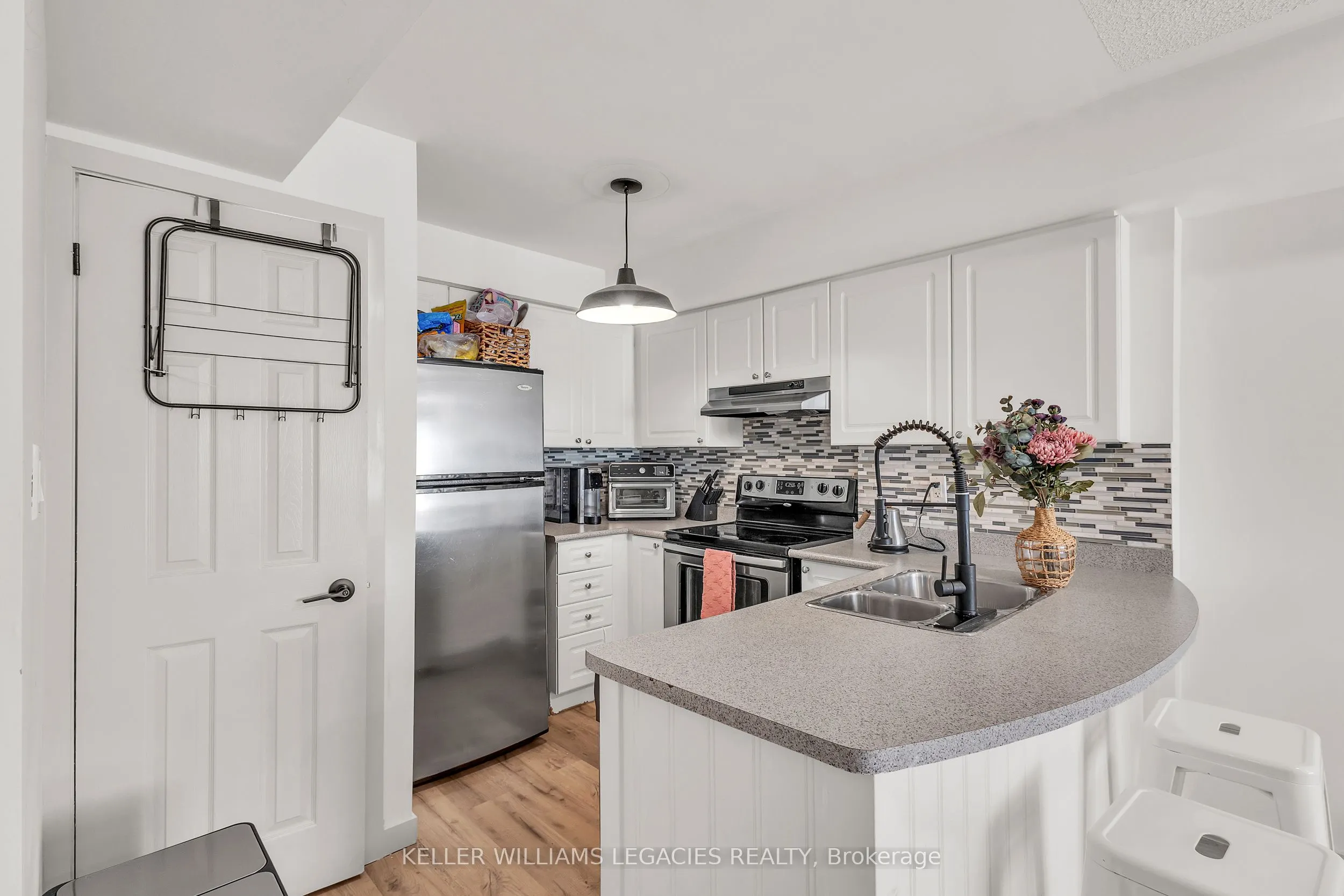 308 John Street, #209