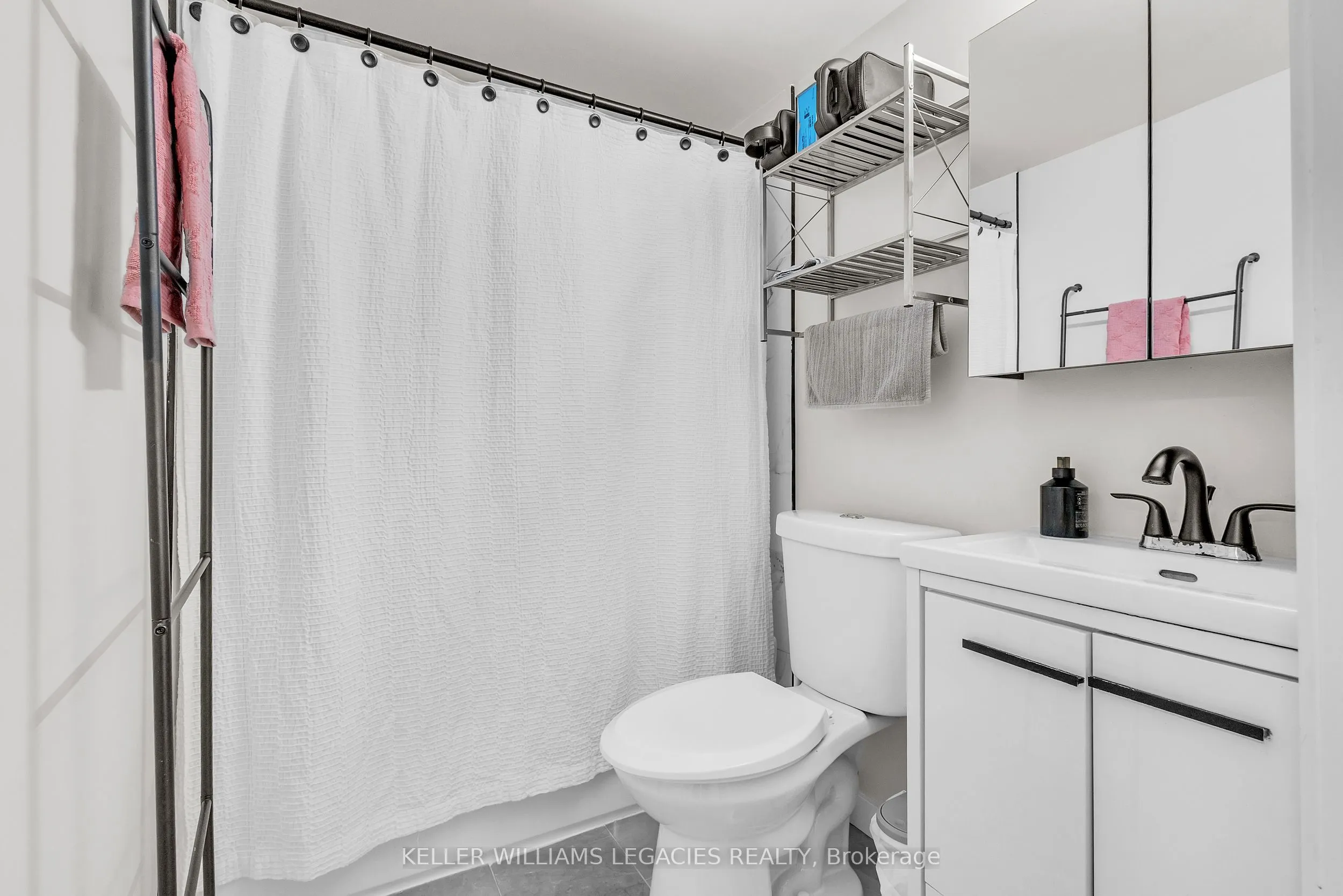 308 John Street, #209
