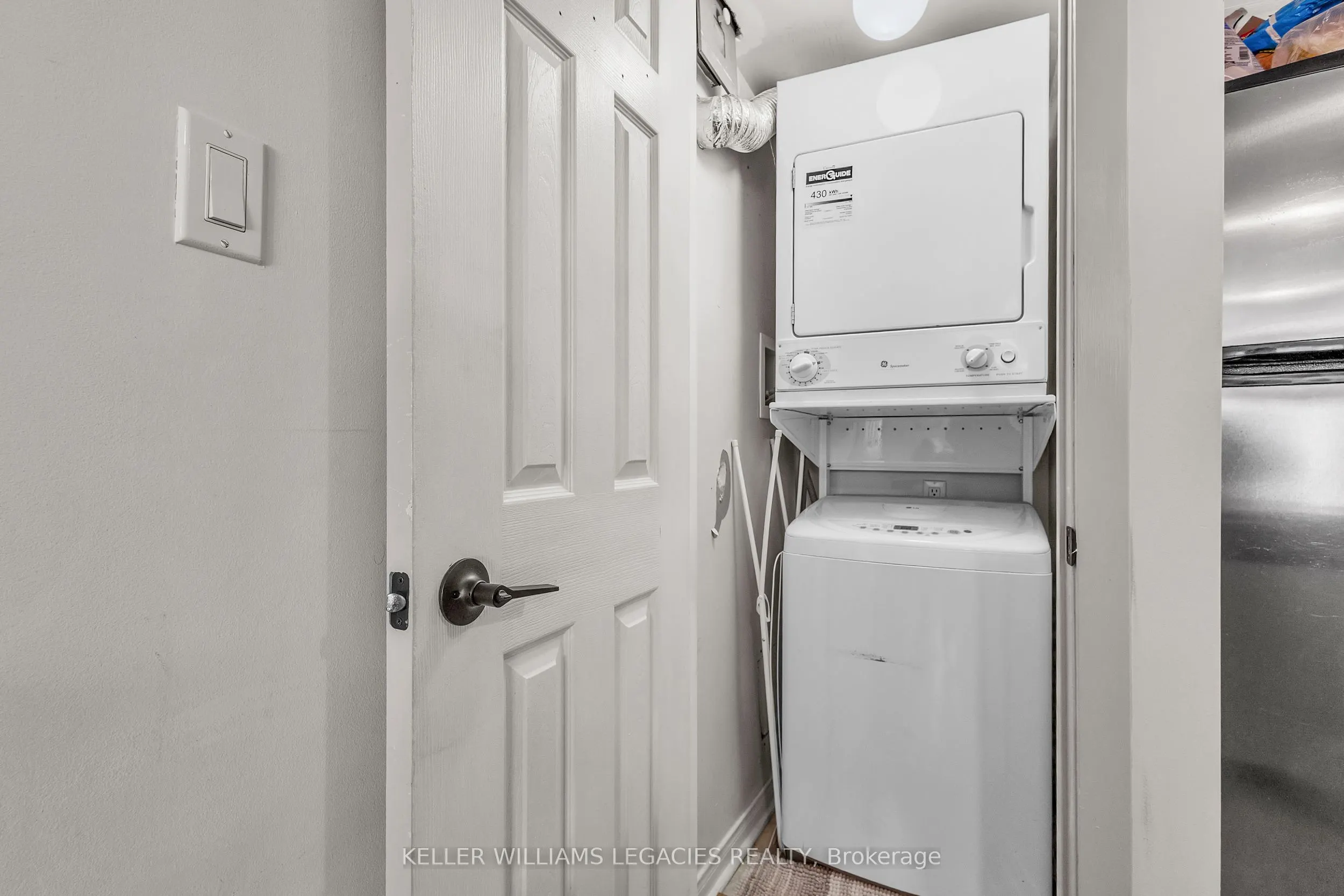 308 John Street, #209