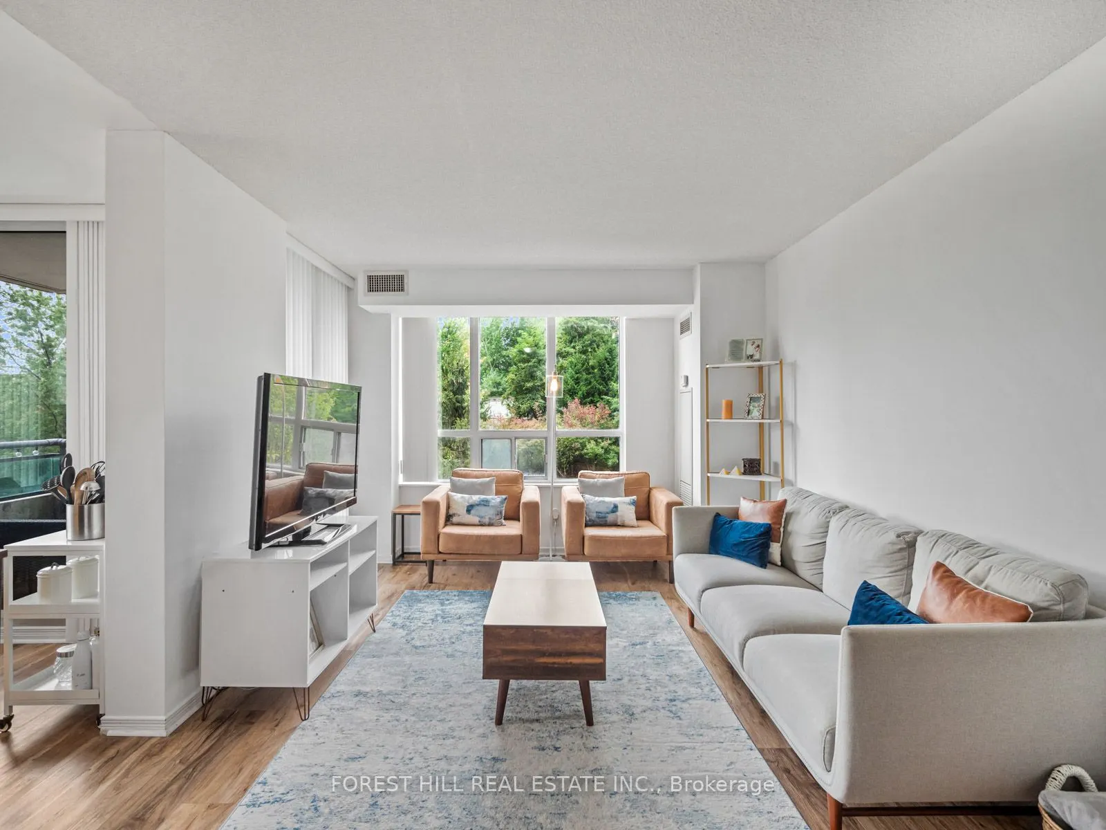 330 Red Maple Road, #211