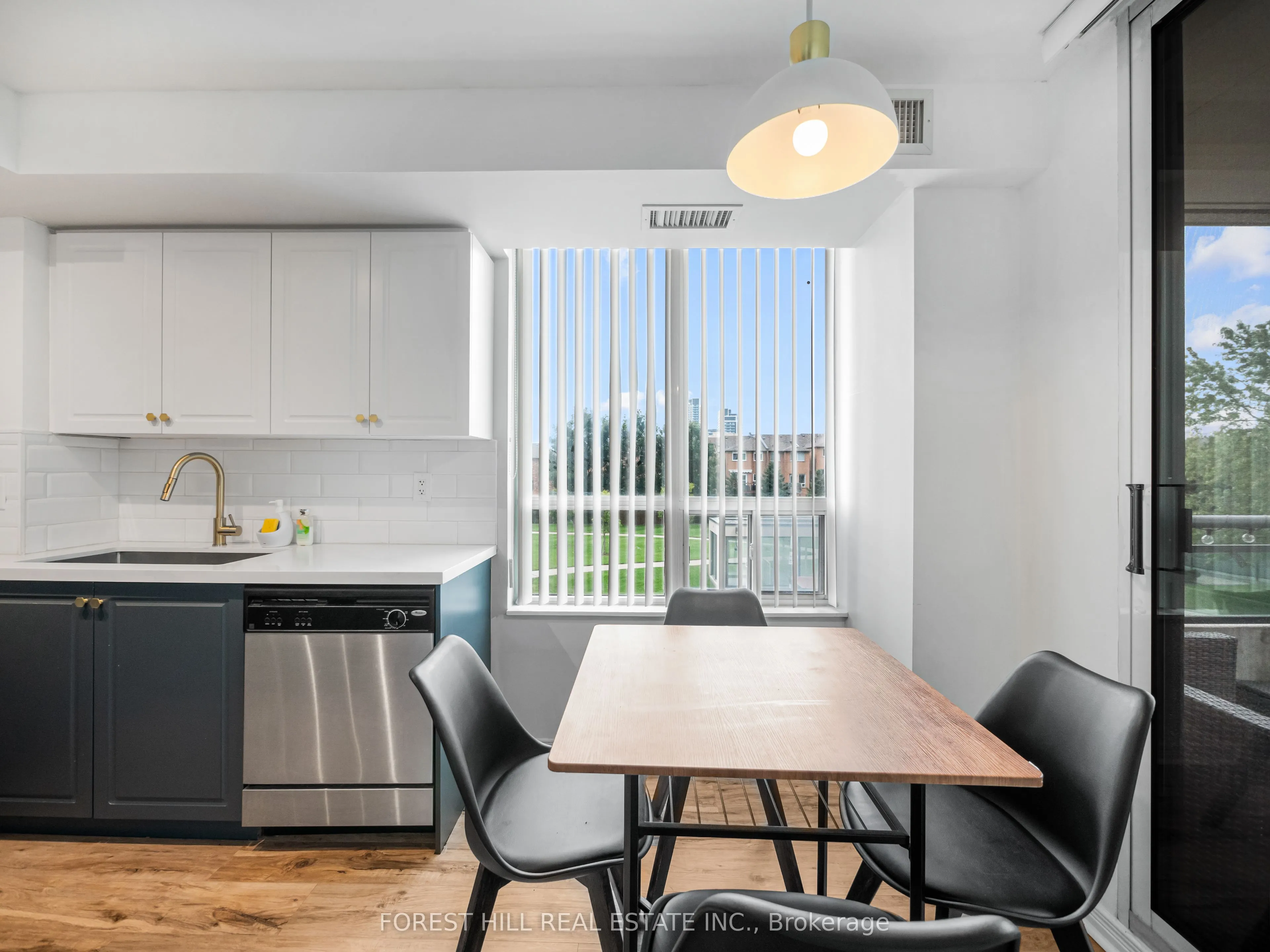 330 Red Maple Road, #211