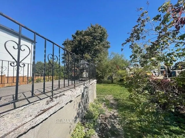 3 Parker Avenue