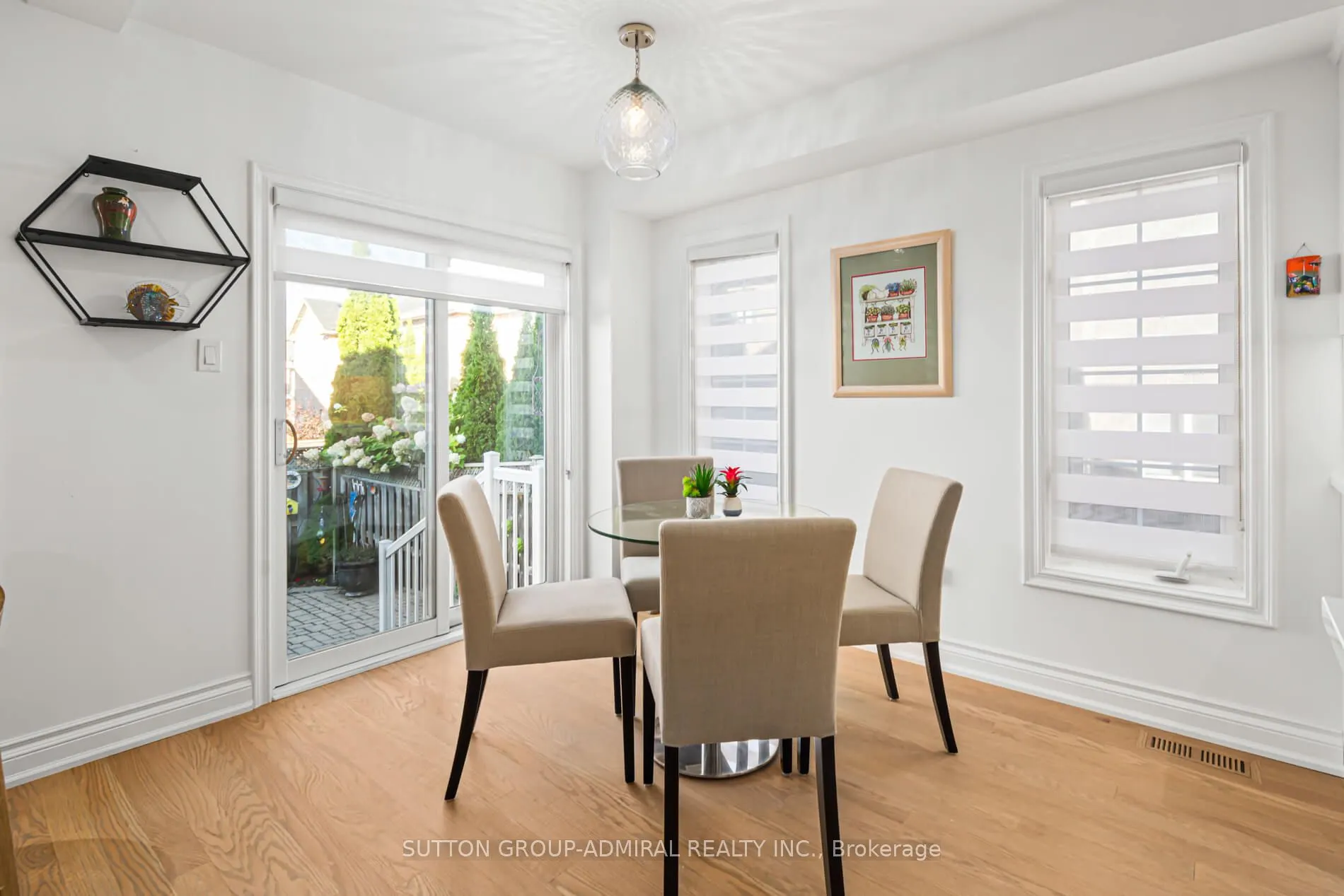 10 Oak Park Crescent