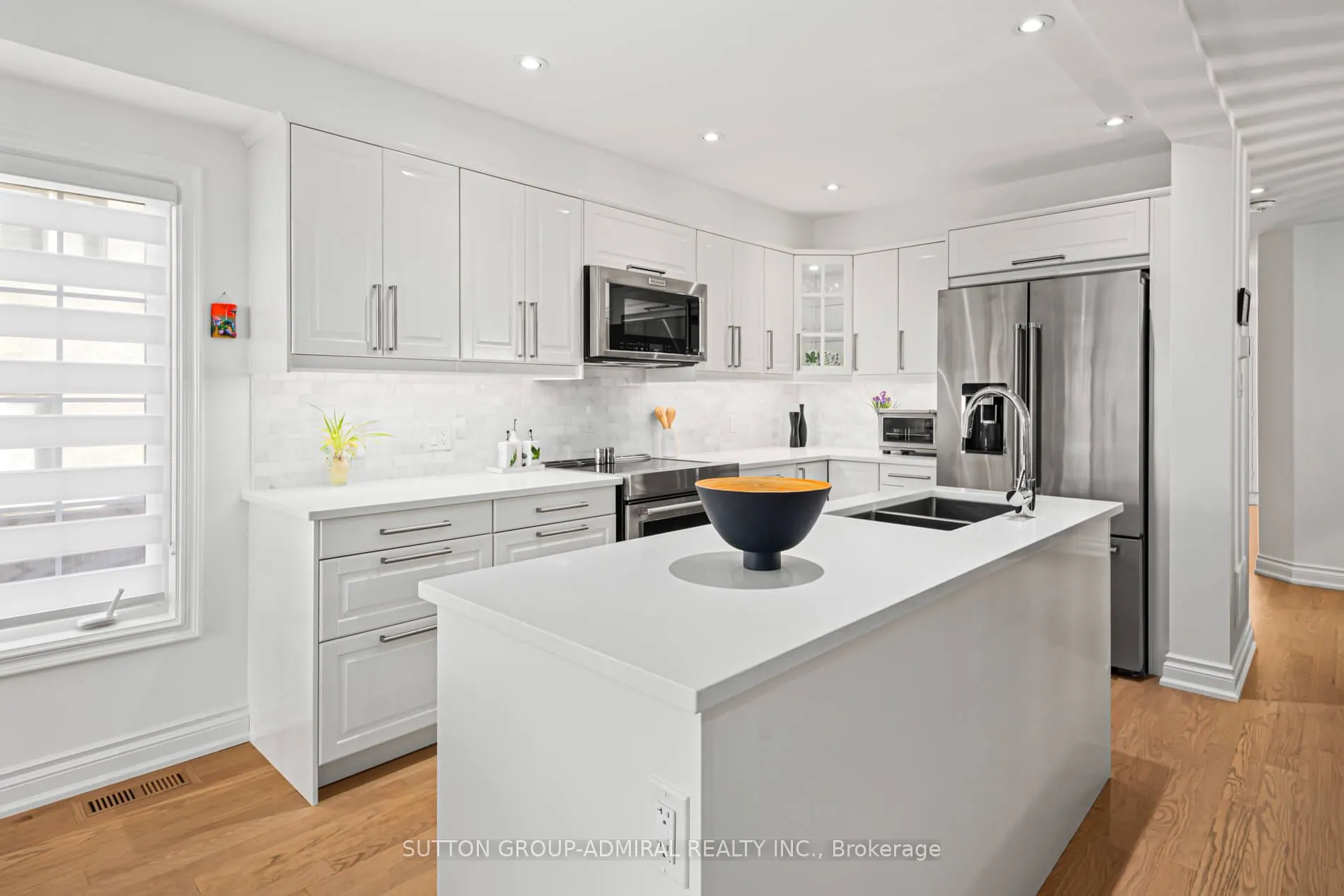 10 Oak Park Crescent