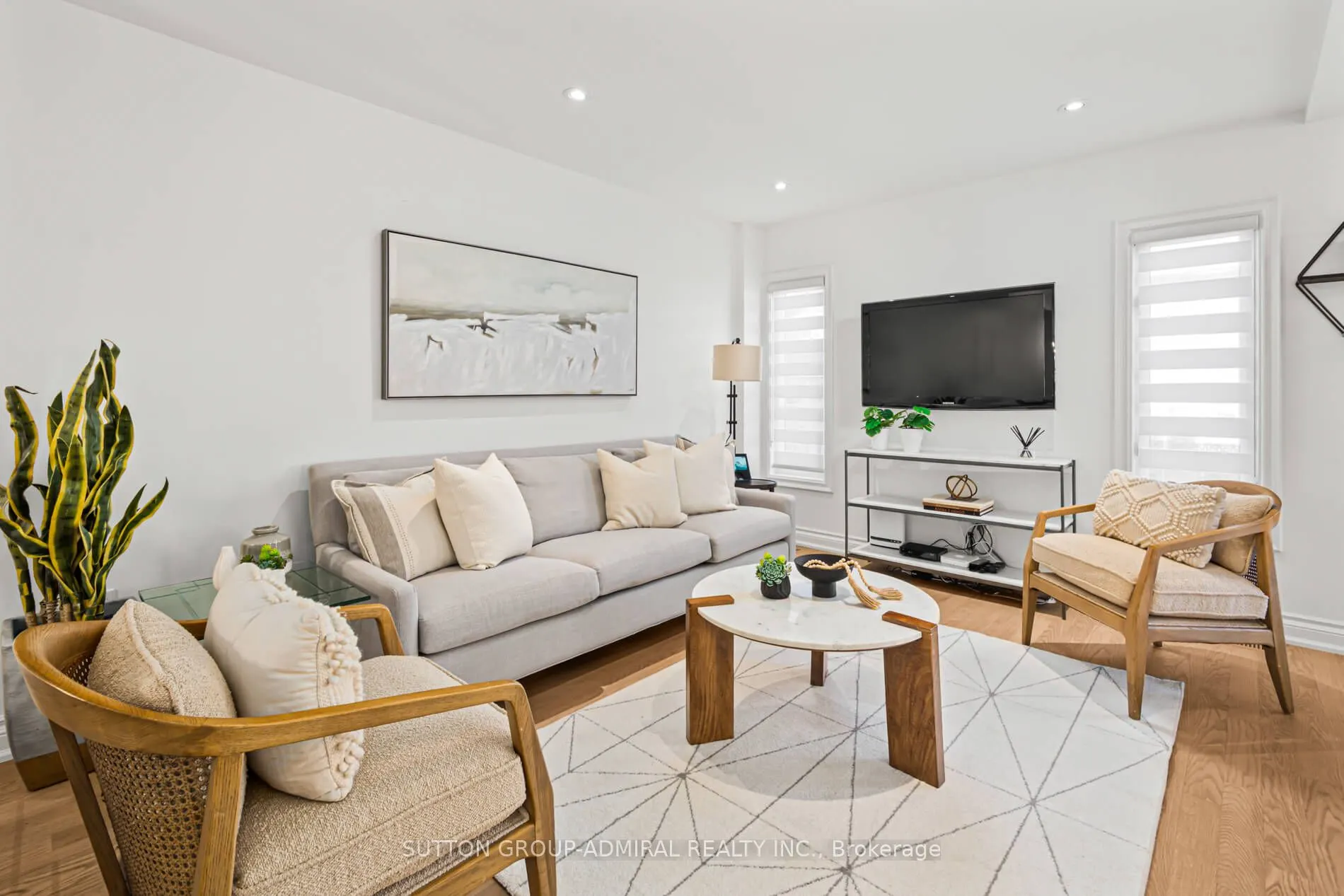 10 Oak Park Crescent