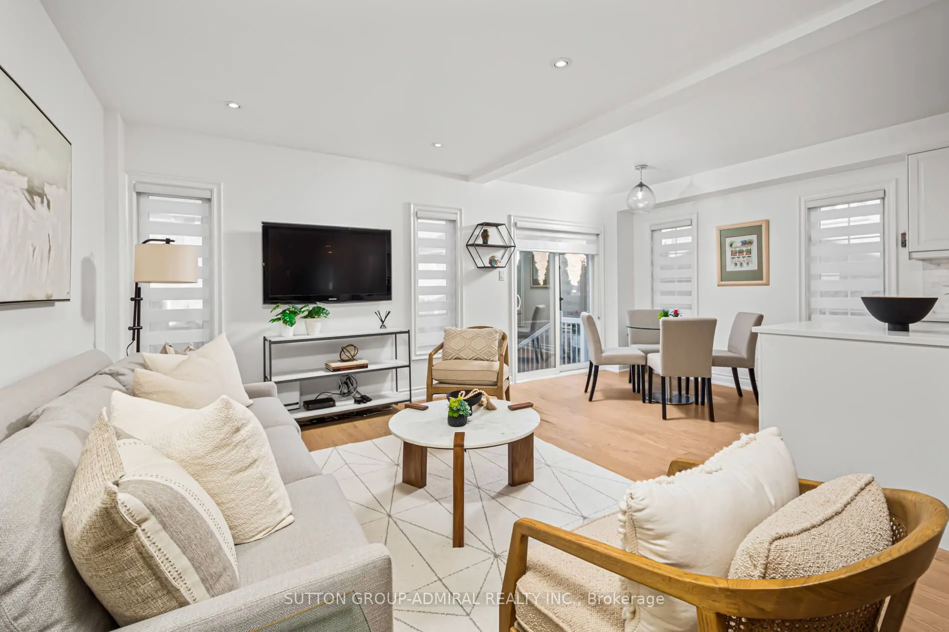10 Oak Park Crescent