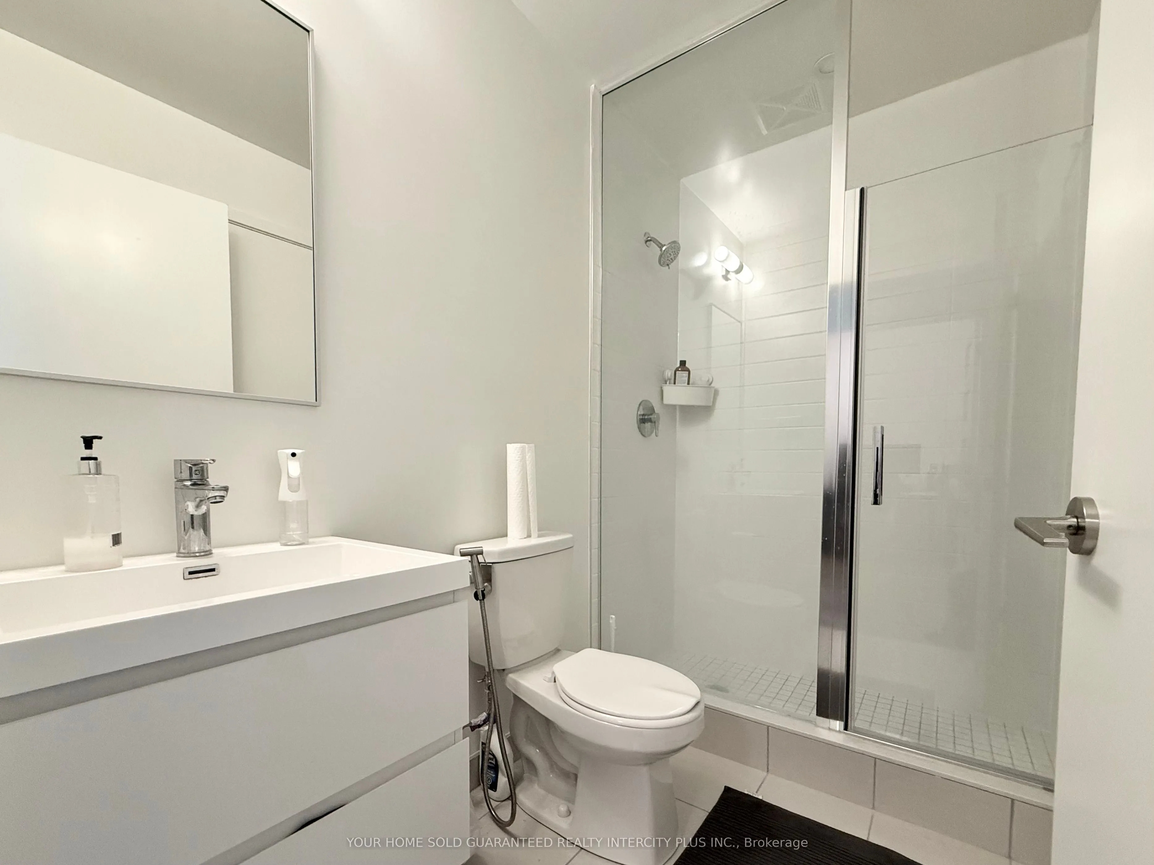 8119 Birchmount Road, #724