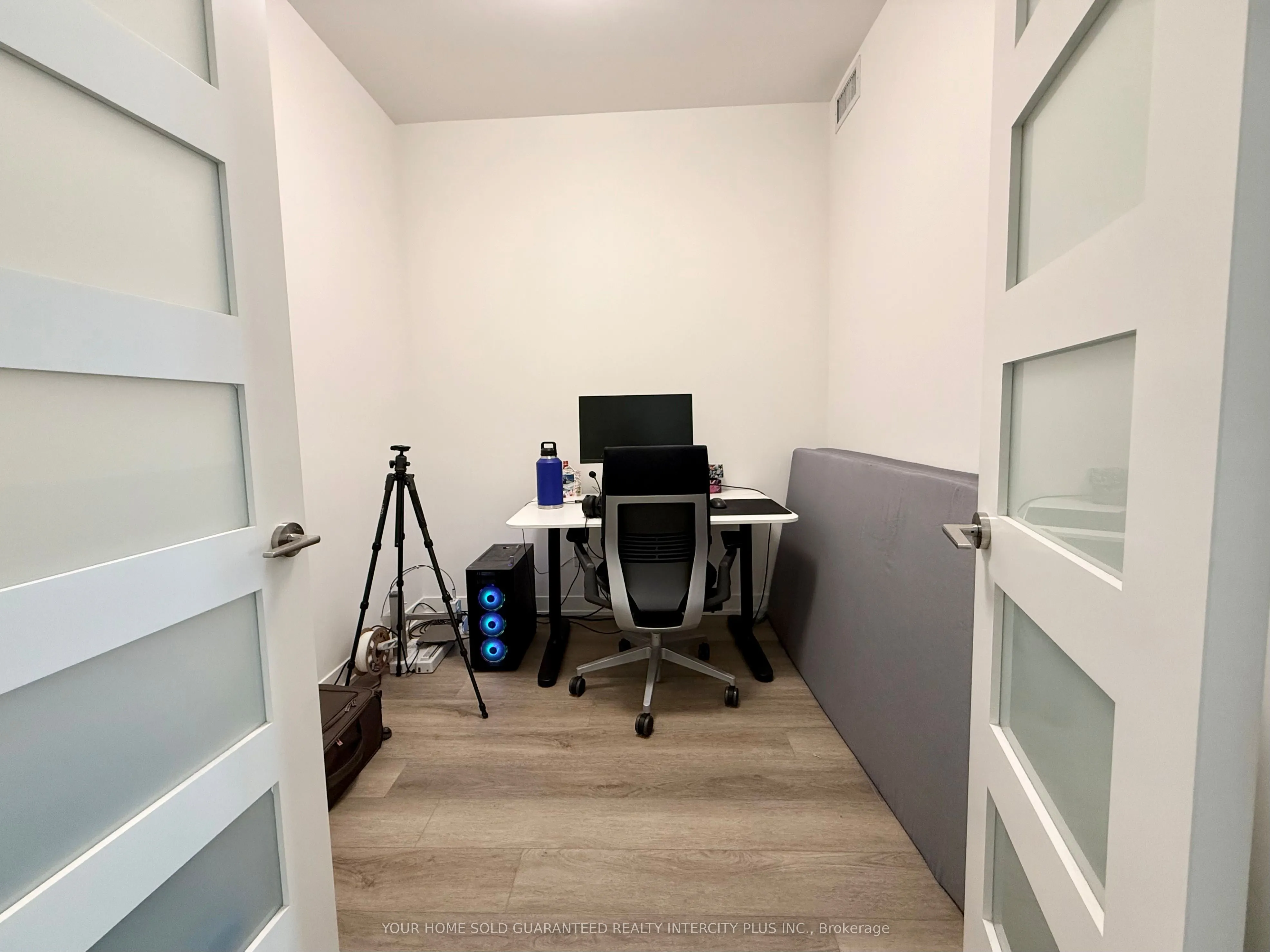 8119 Birchmount Road, #724