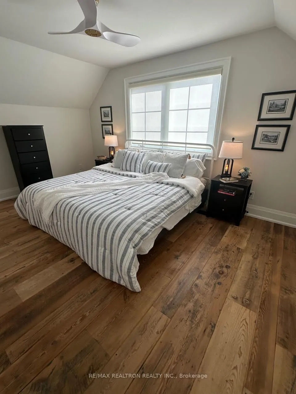 465 D'Arcy Street, #Upper Loft Apartment