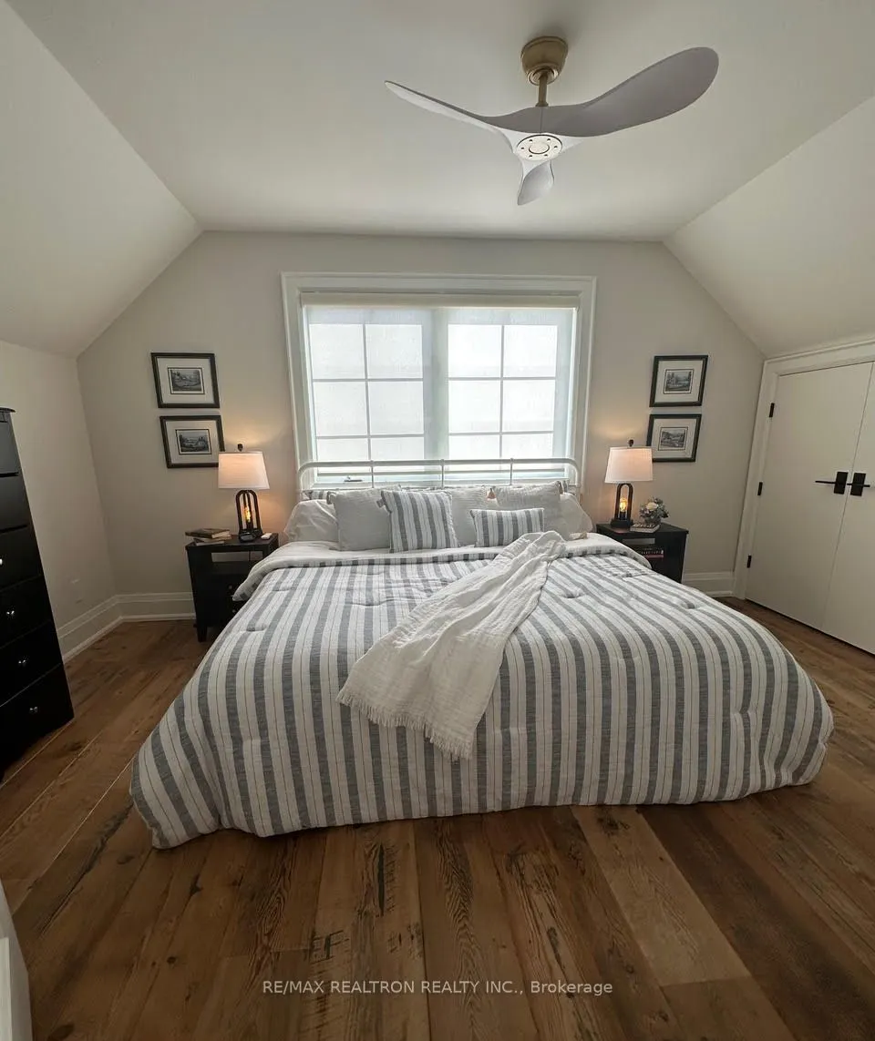 465 D'Arcy Street, #Upper Loft Apartment