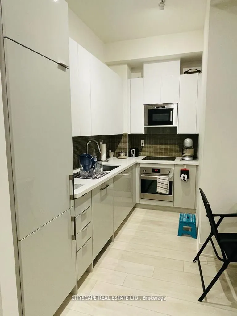 2916 Highway 7 E, #216
