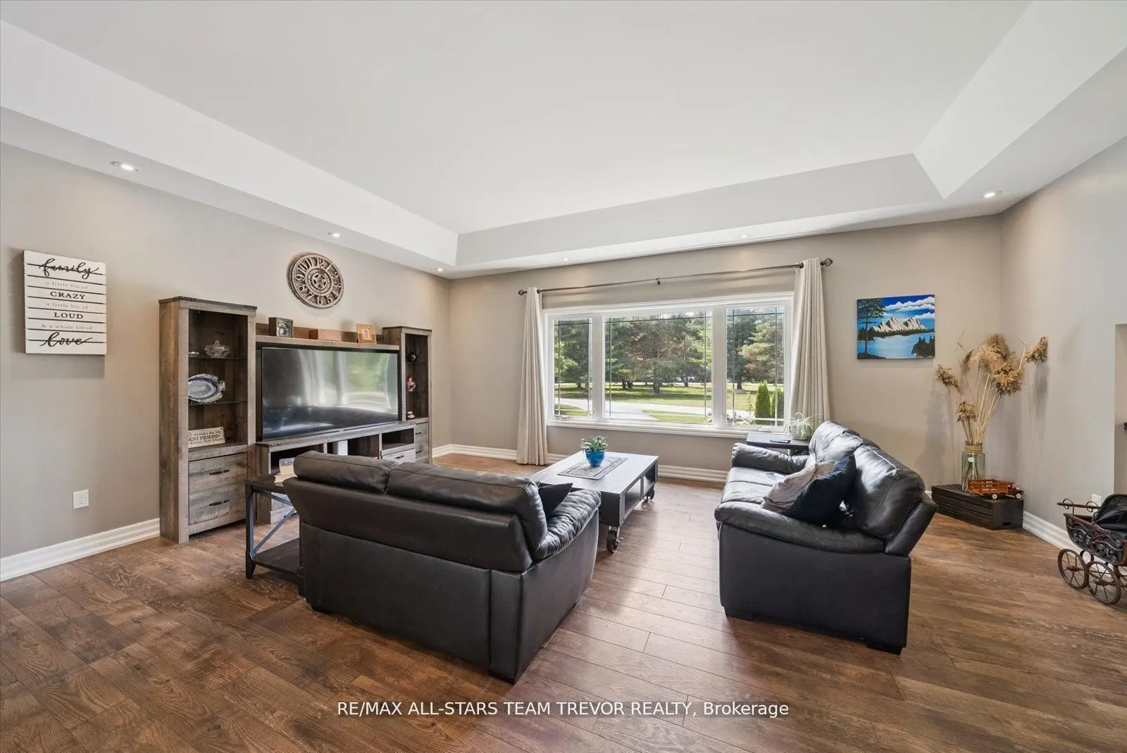 187 Riverbank Drive