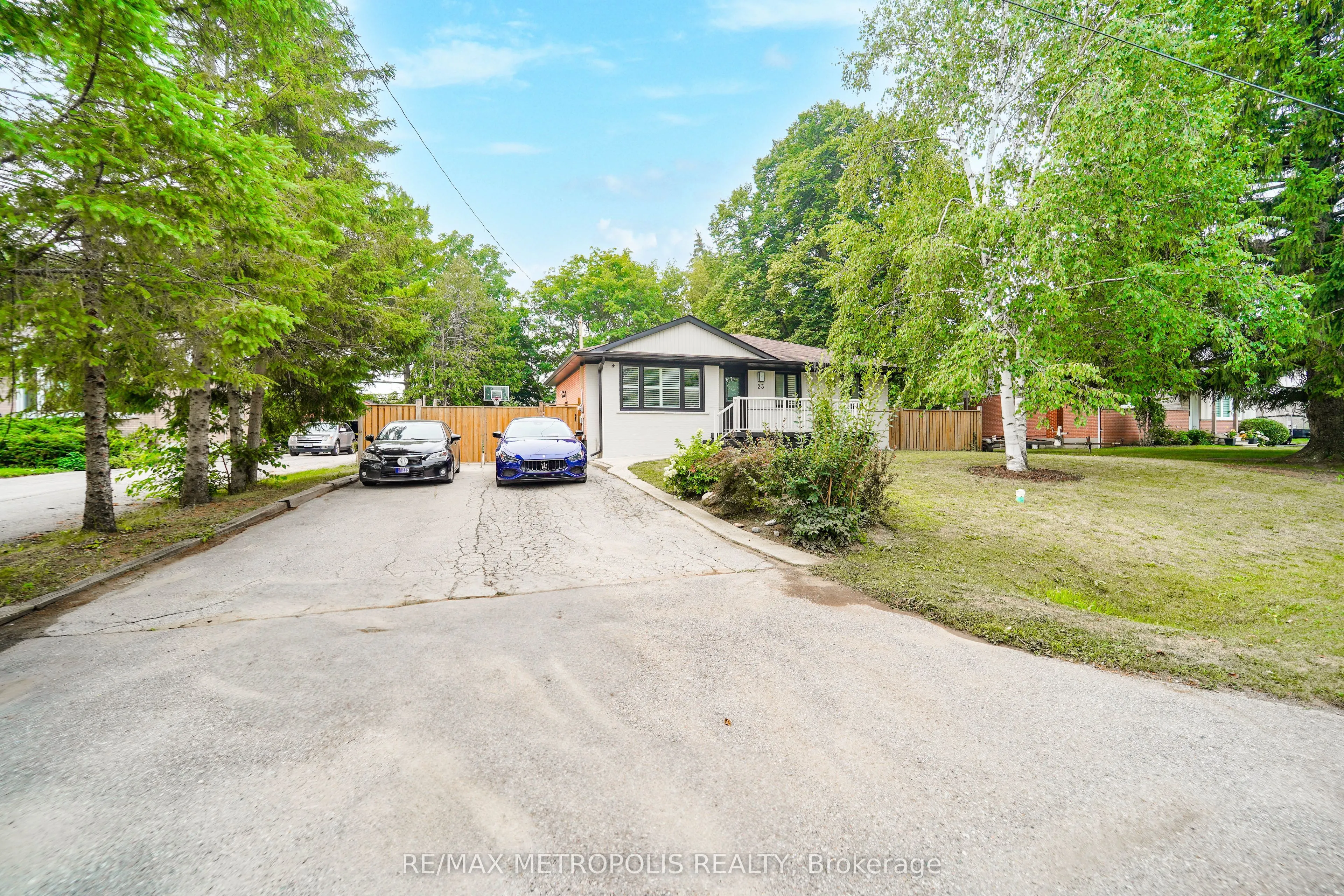 23 Hawman Avenue