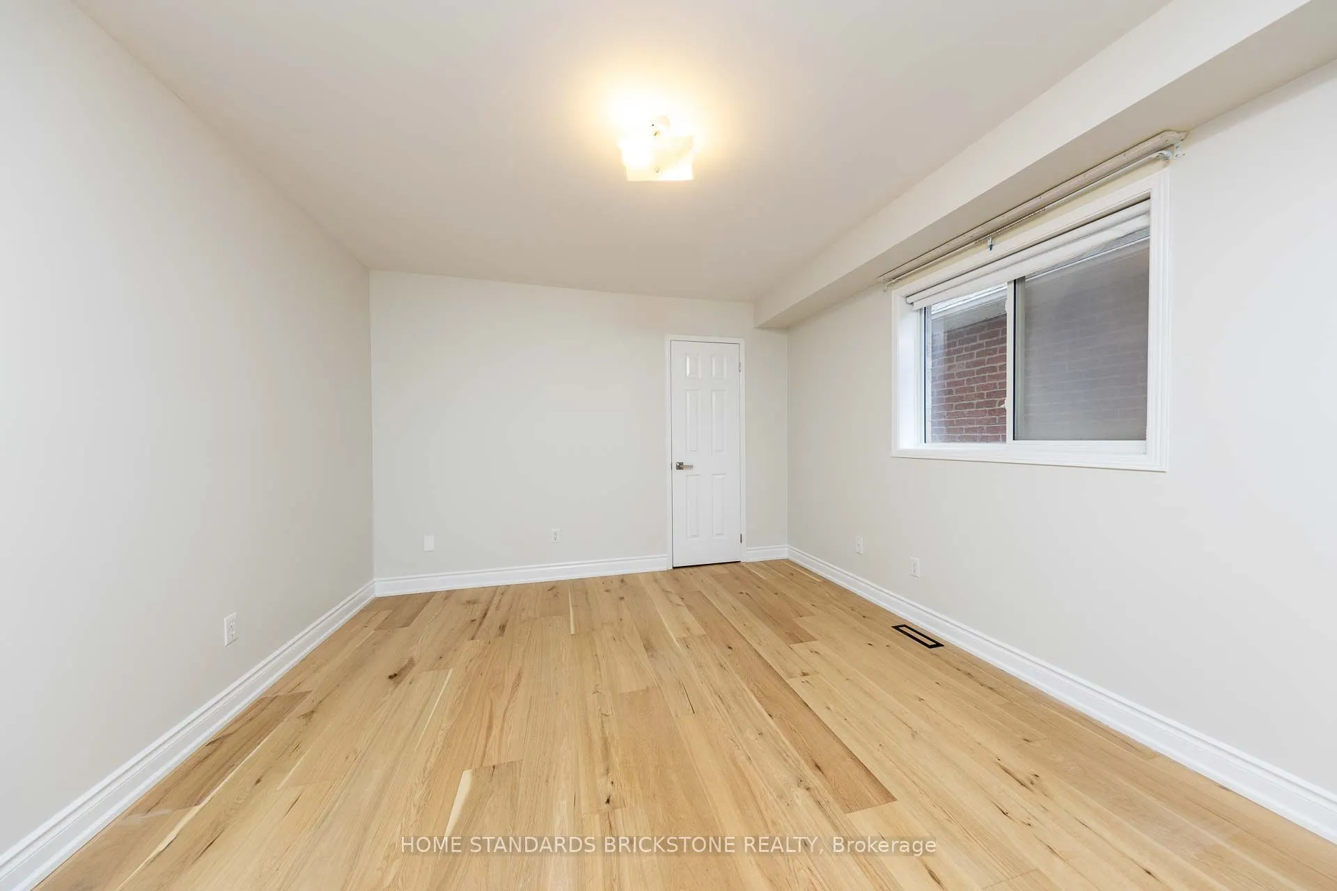 76 Leameadow Road