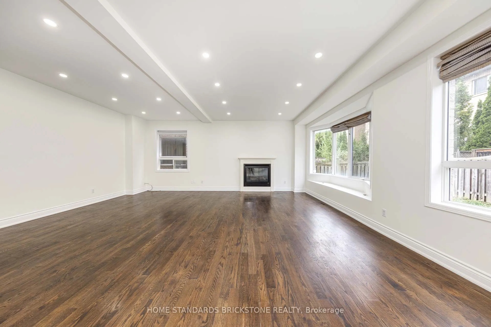 76 Leameadow Road