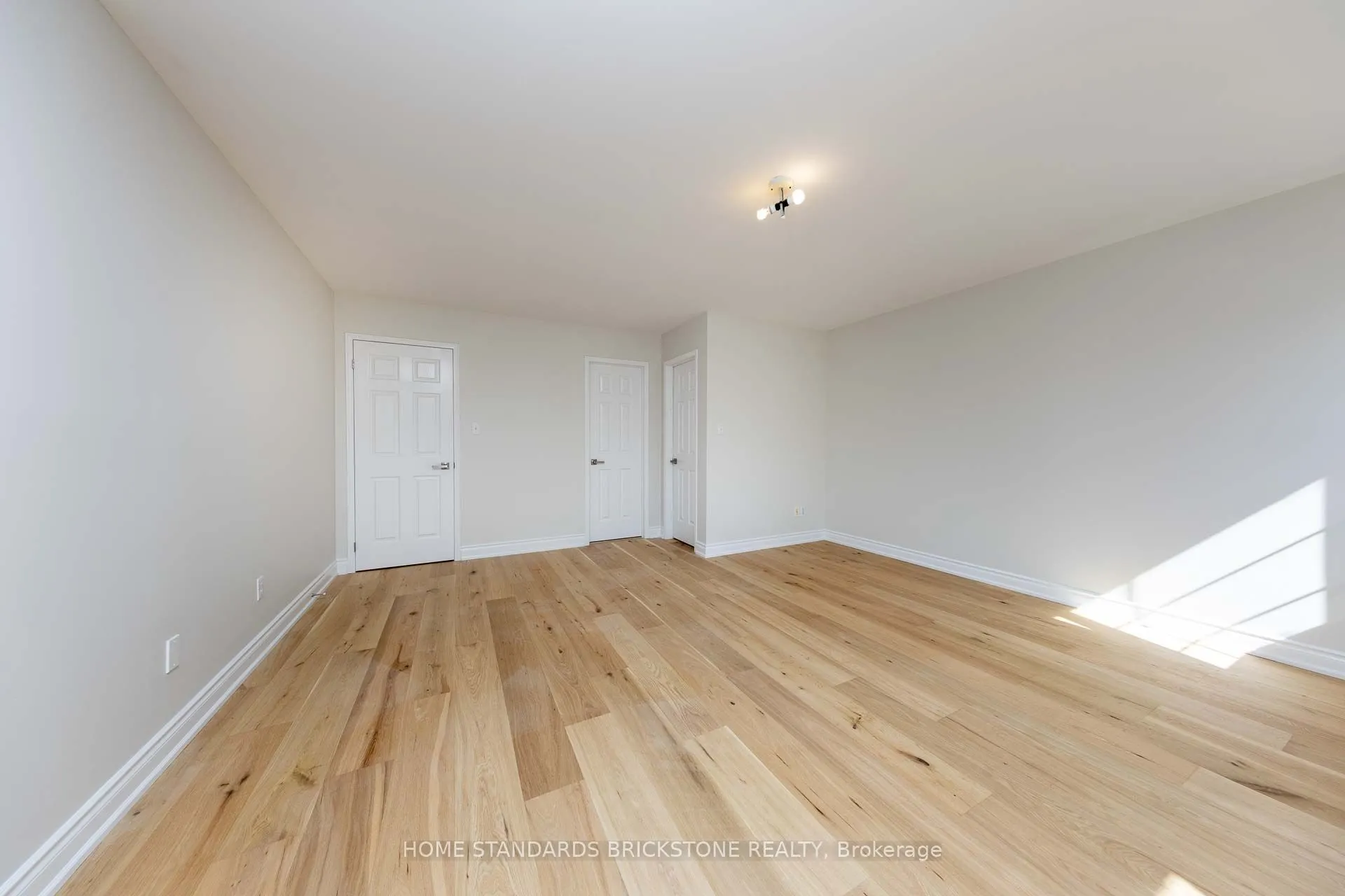 76 Leameadow Road