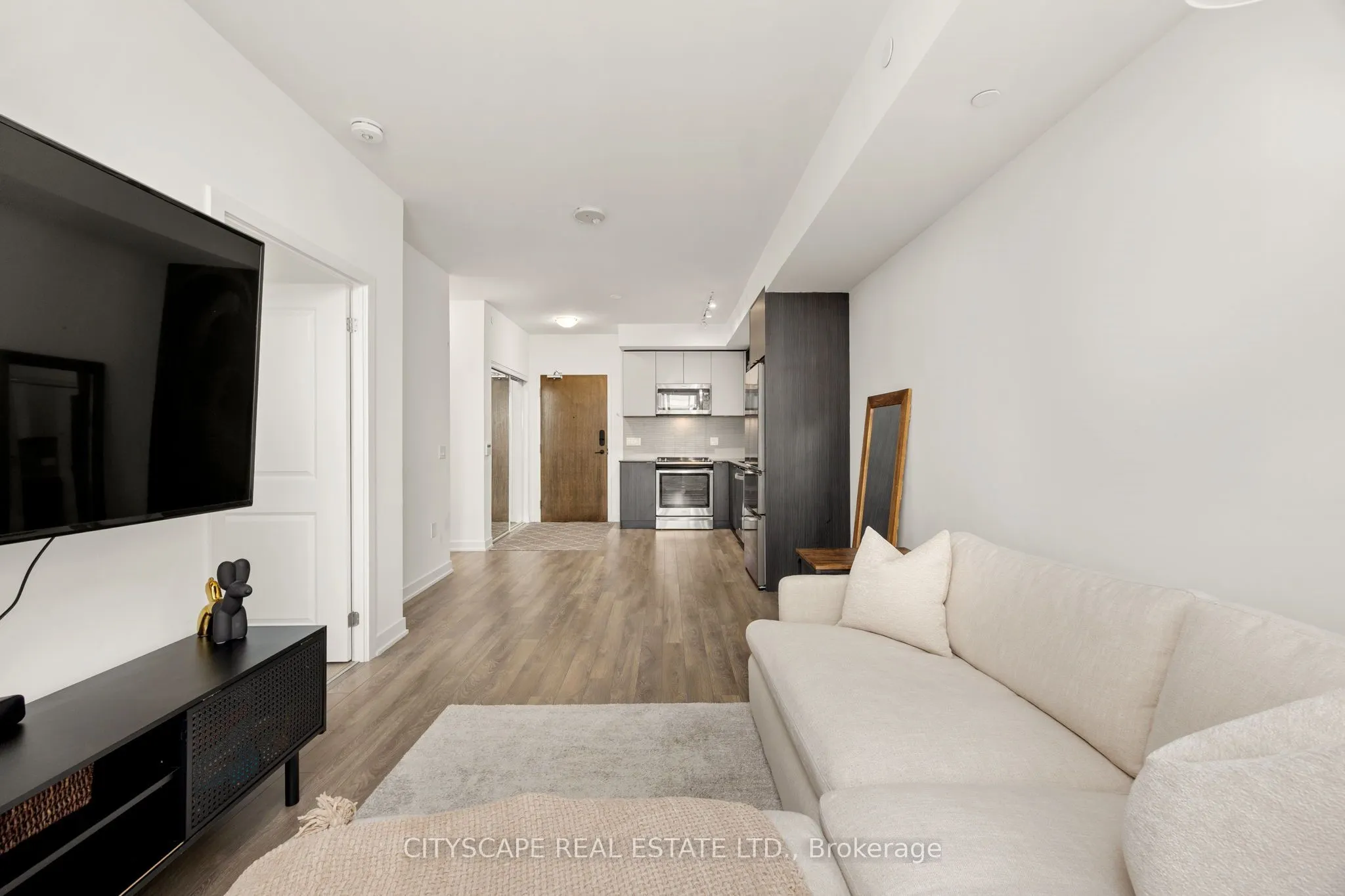 100 Eagle Rock Way, #201