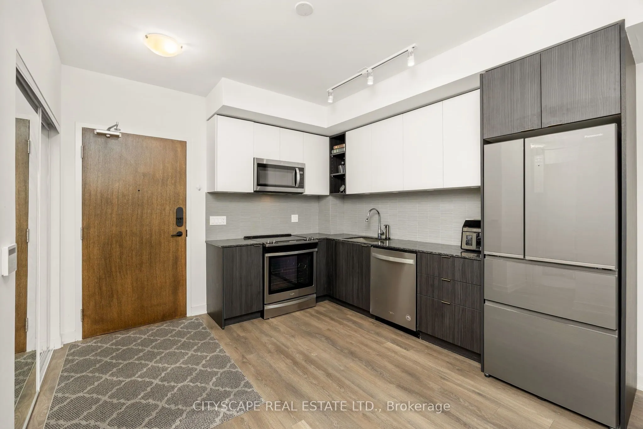 100 Eagle Rock Way, #201