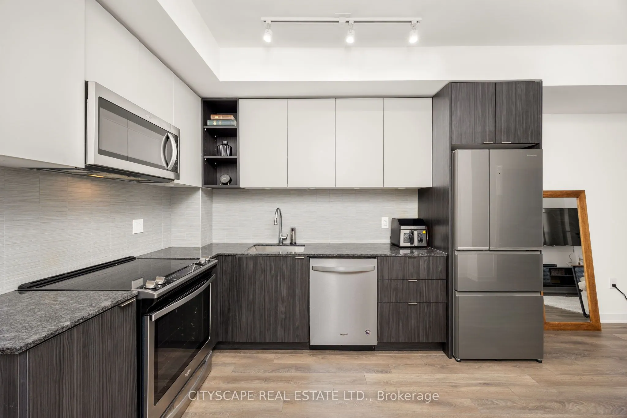 100 Eagle Rock Way, #201