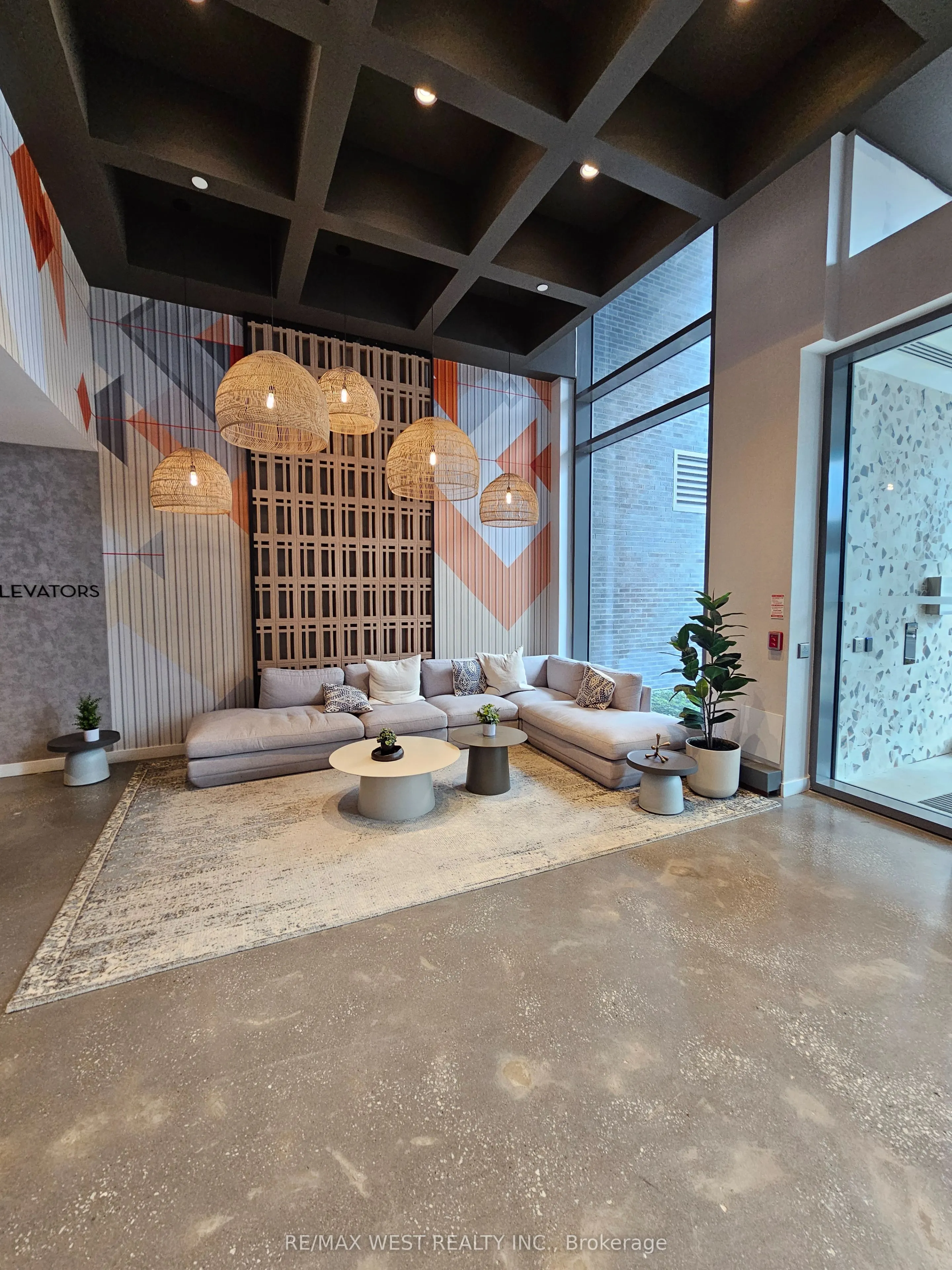 10 Abeja Street, #420