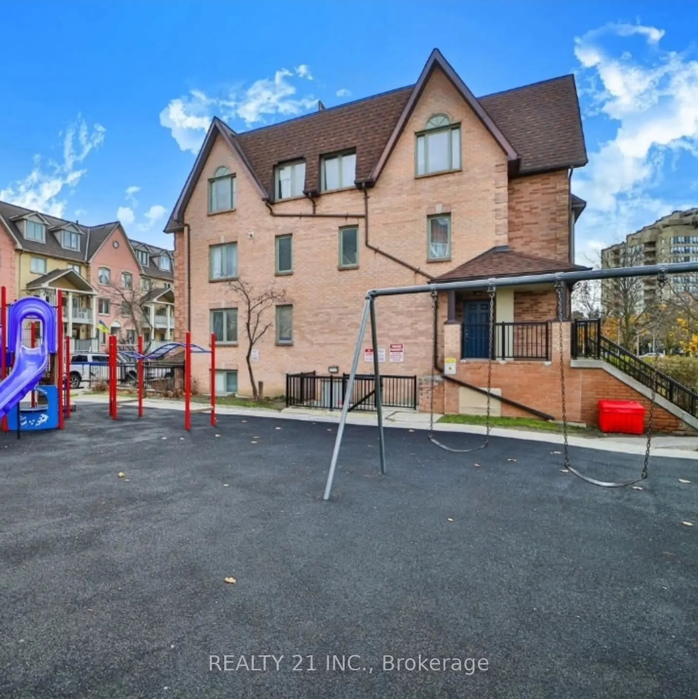 75 Weldrick Road E, #1036