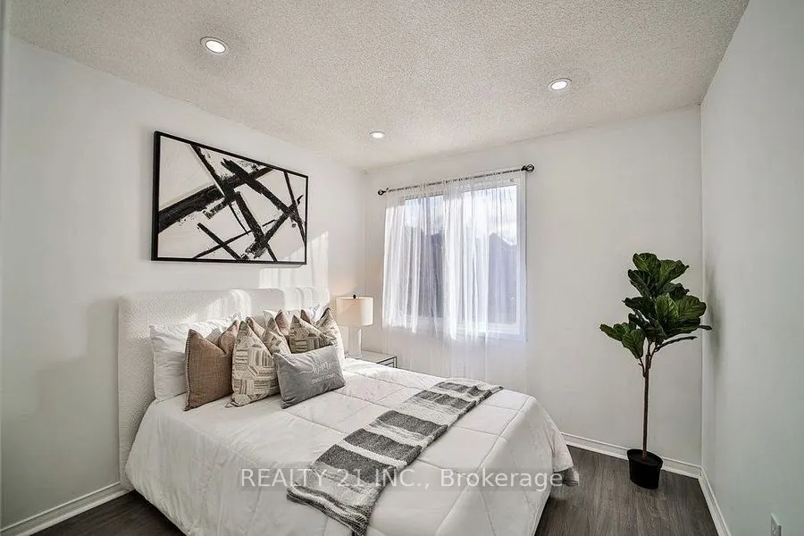 75 Weldrick Road E, #1036