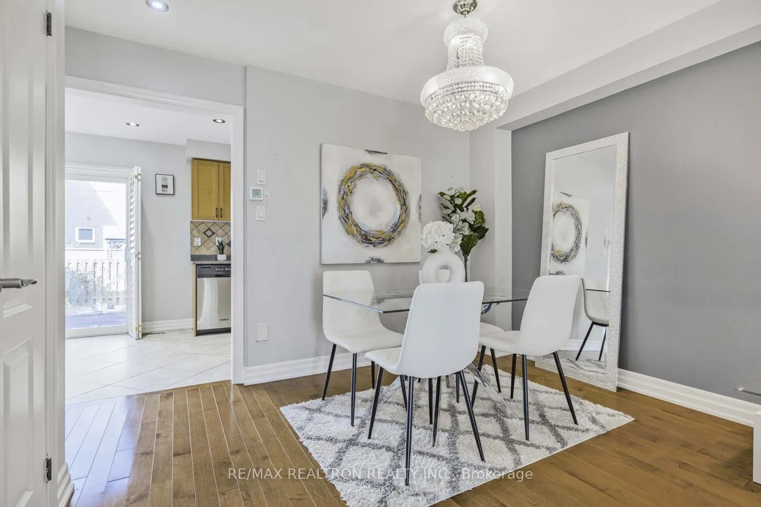 287 Wildberry Crescent