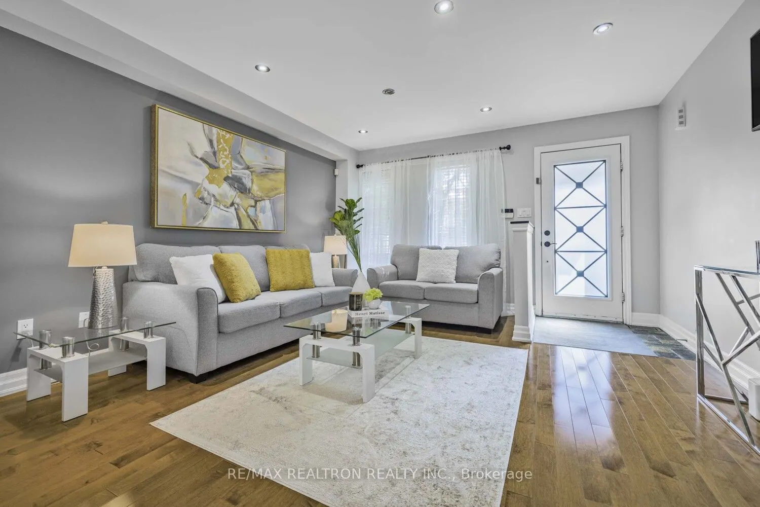 287 Wildberry Crescent