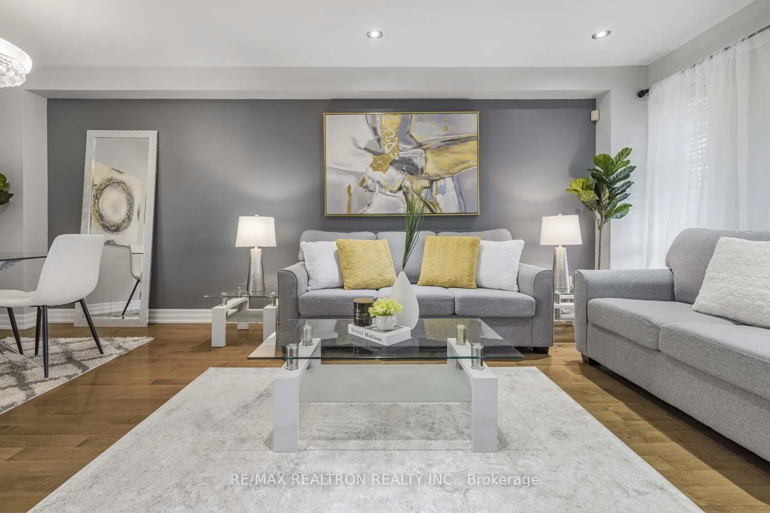 287 Wildberry Crescent
