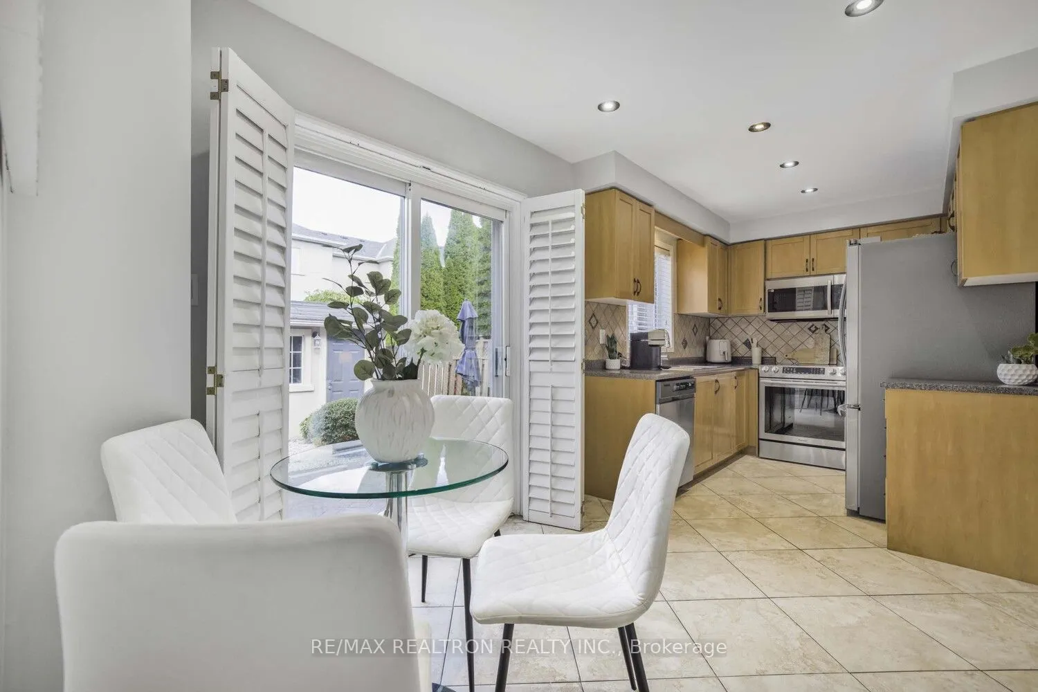 287 Wildberry Crescent