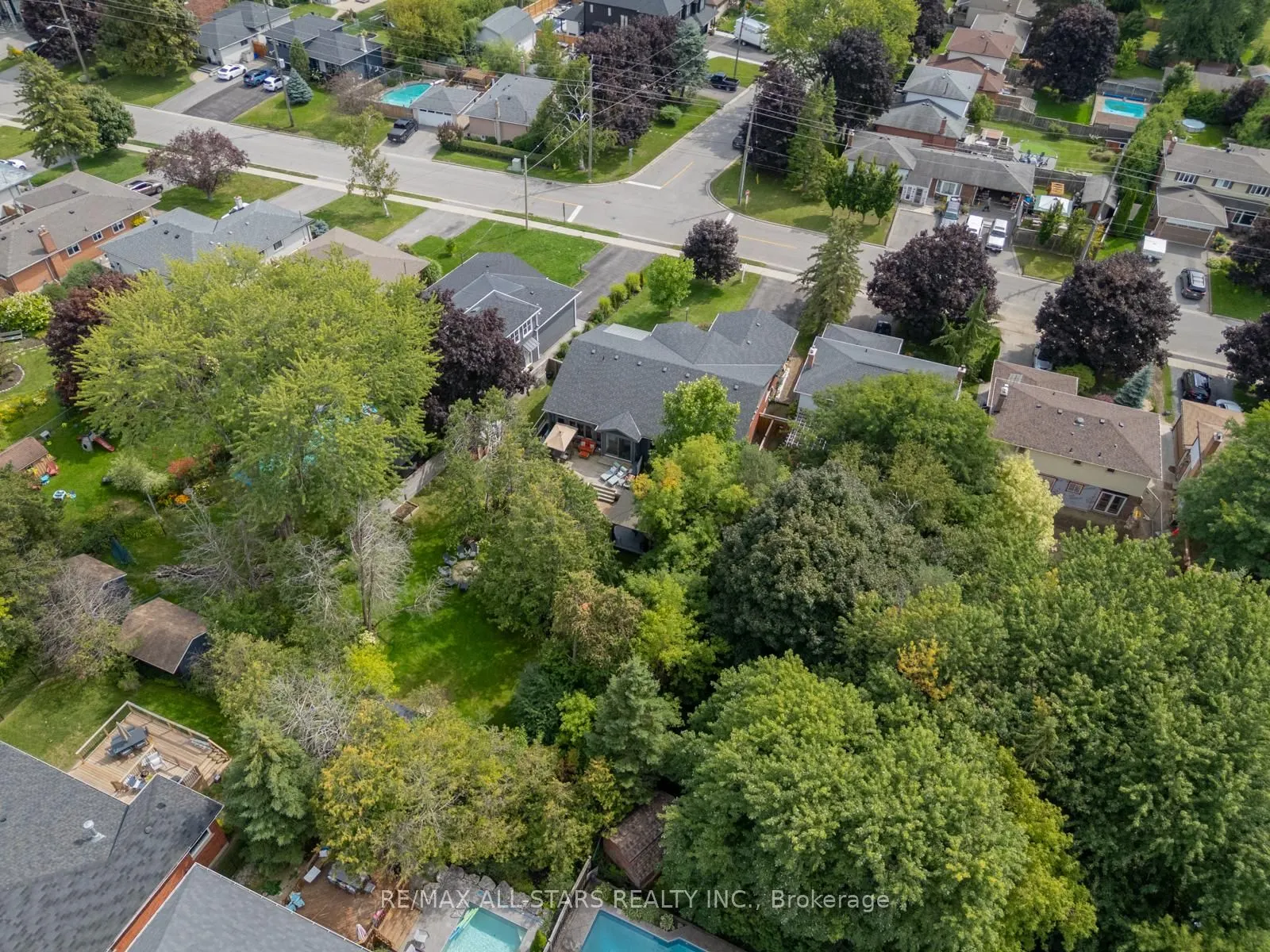 85 Manitoba Street