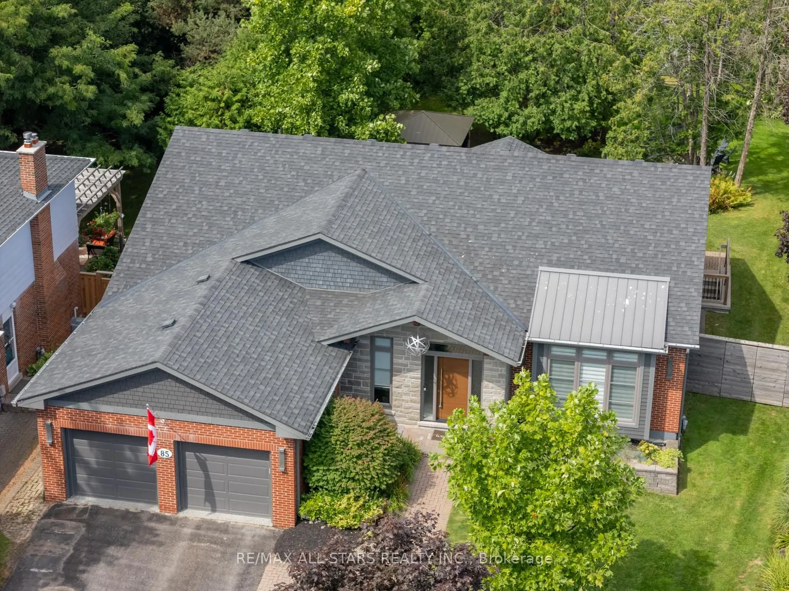 85 Manitoba Street