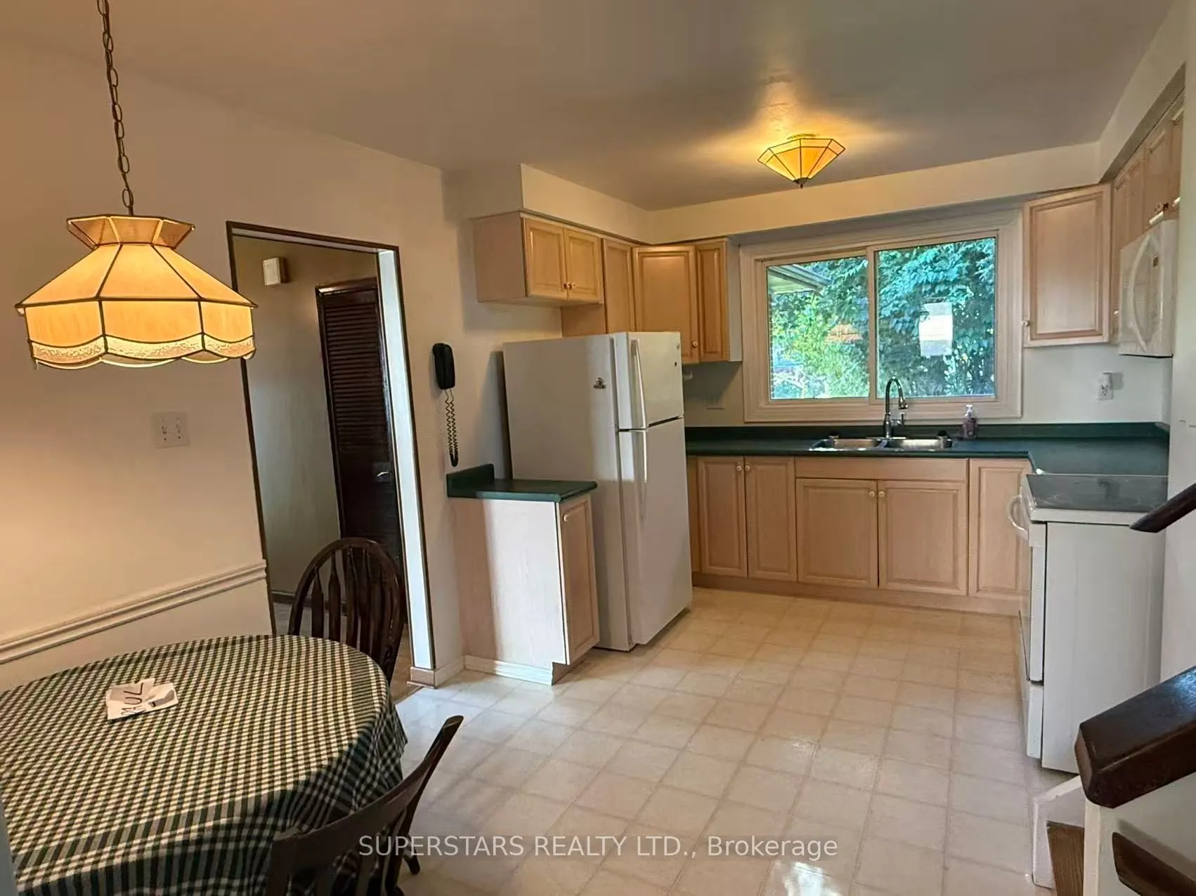 31 Fred Varley Drive