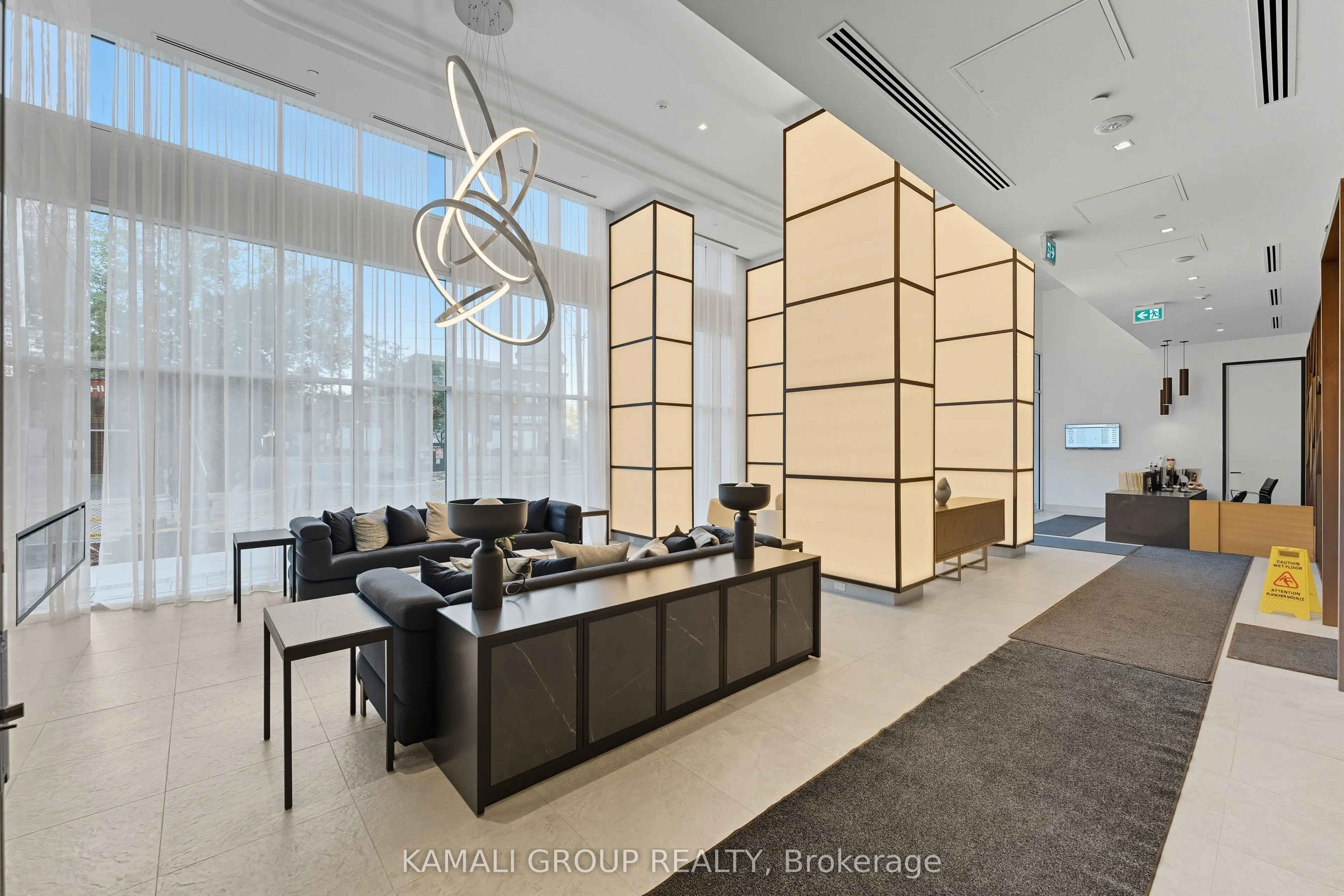 8888 Yonge Street, #523