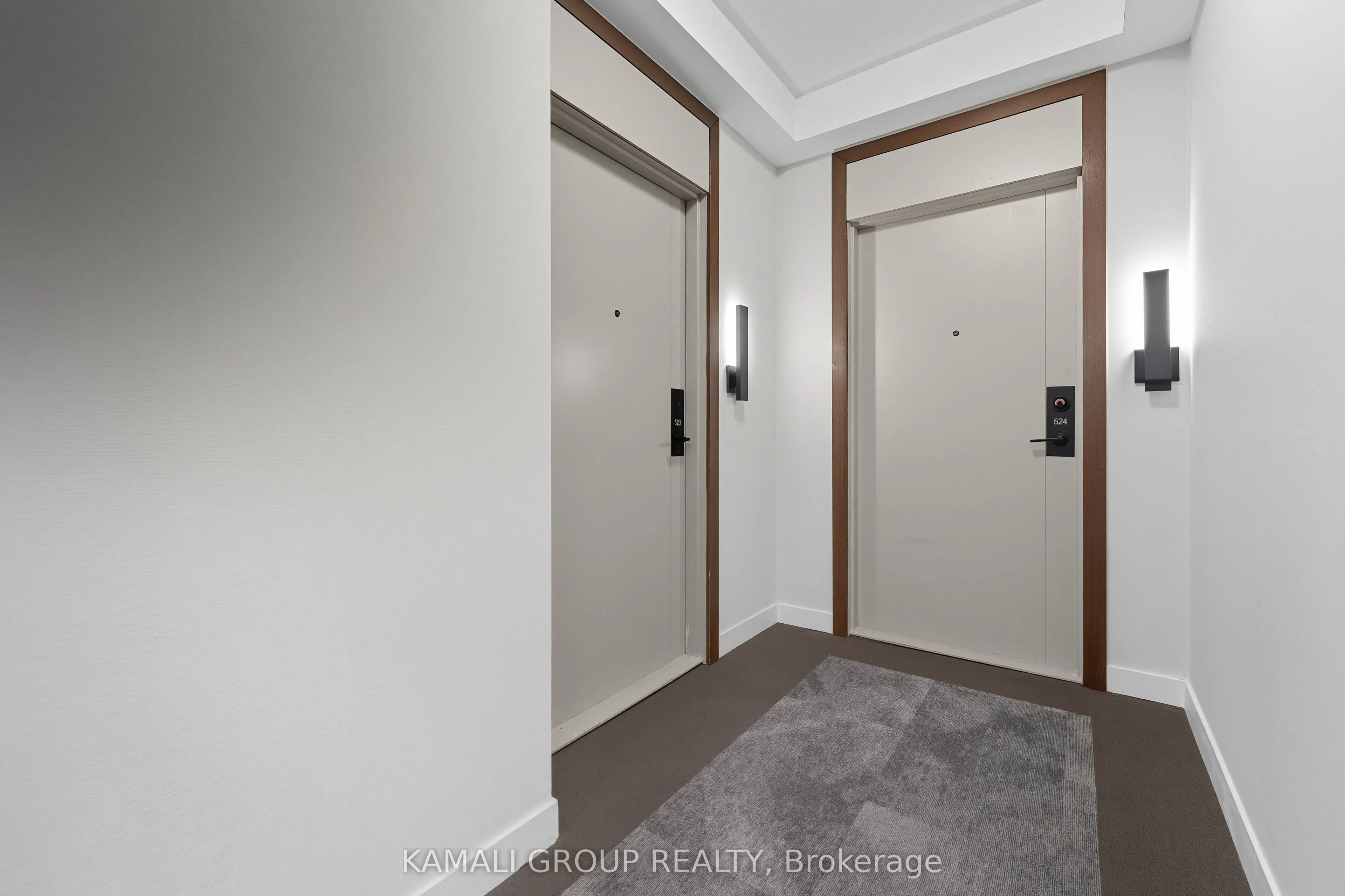 8888 Yonge Street, #523