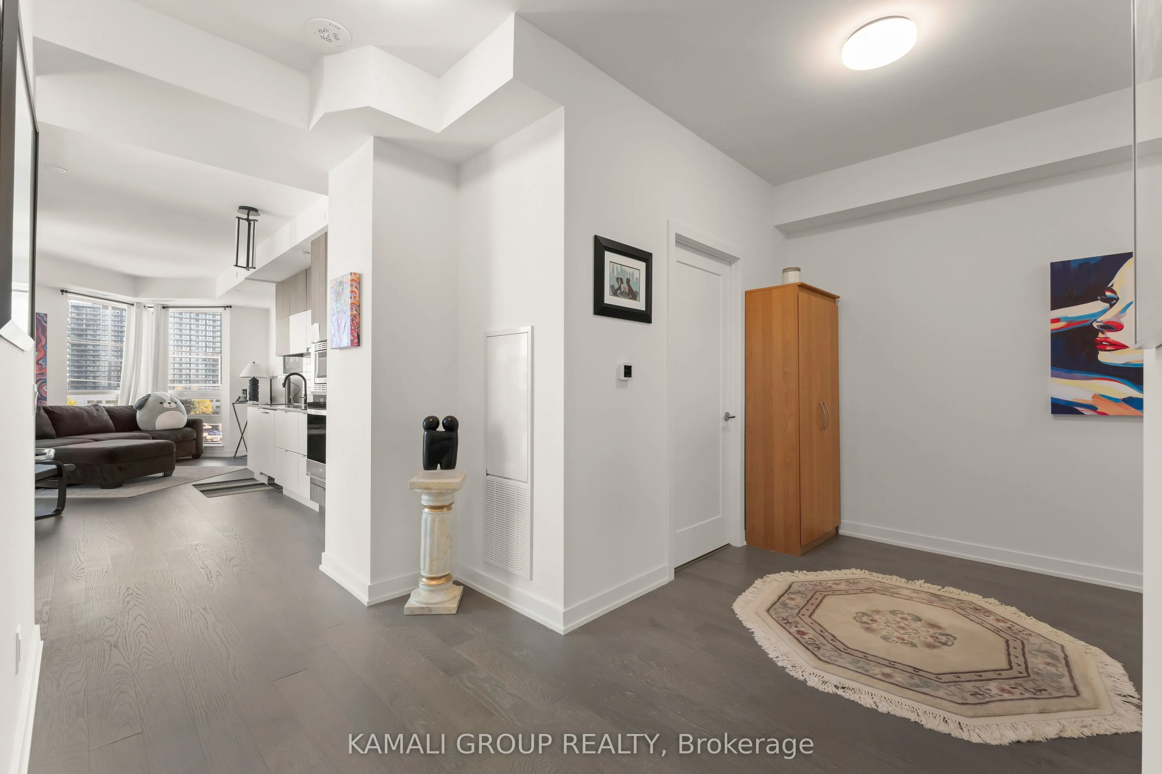 8888 Yonge Street, #523