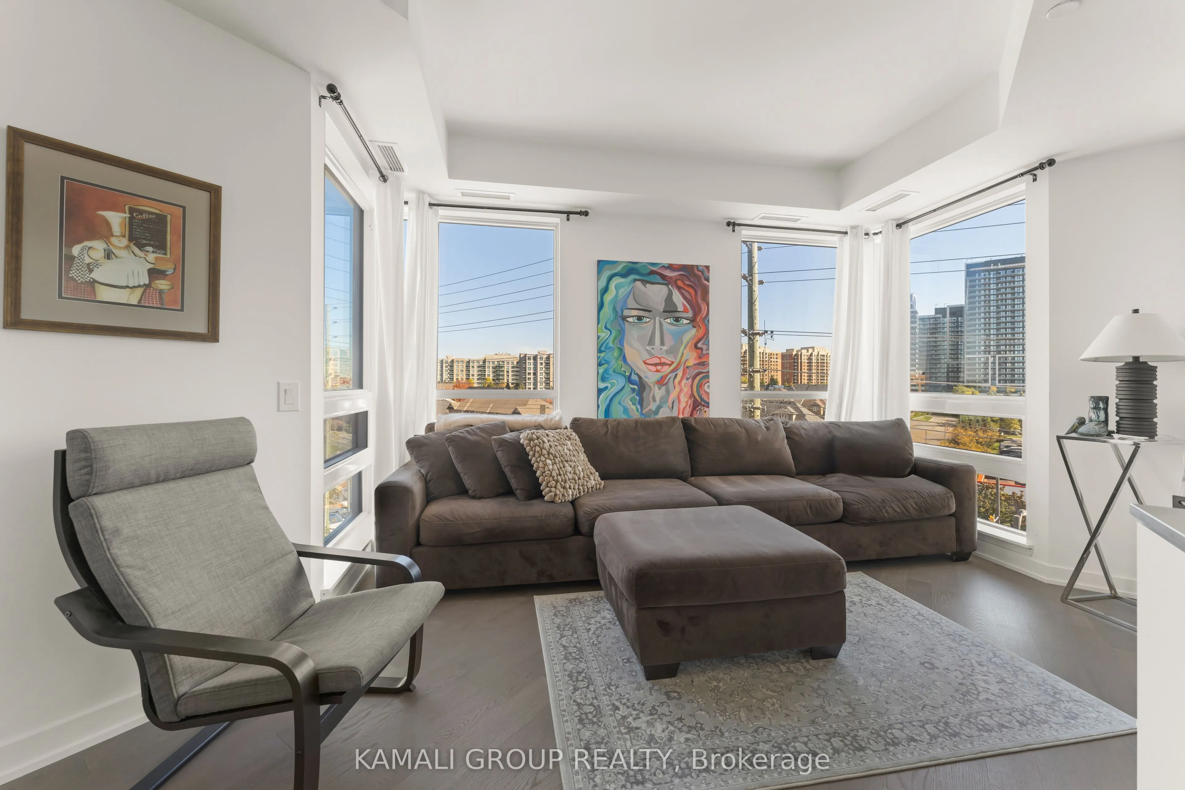 8888 Yonge Street, #523