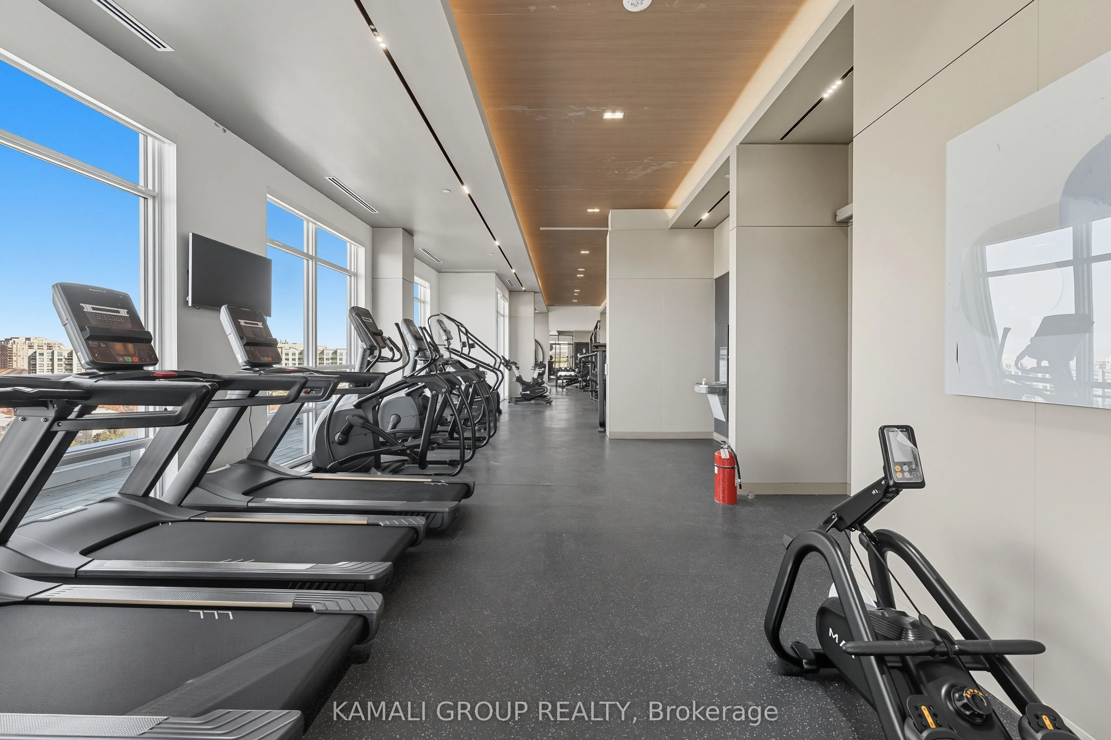 8888 Yonge Street, #523