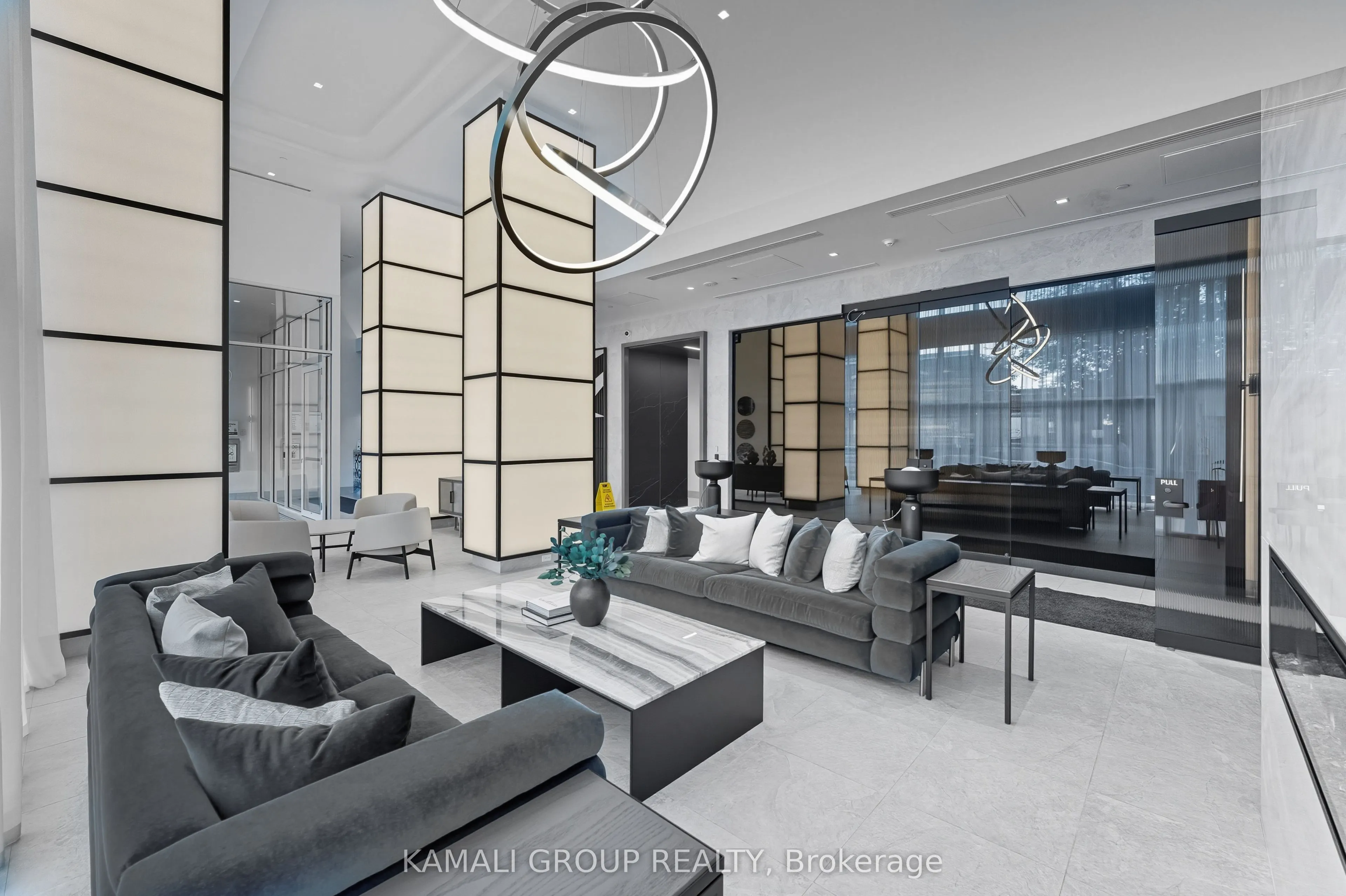 8888 Yonge Street, #523