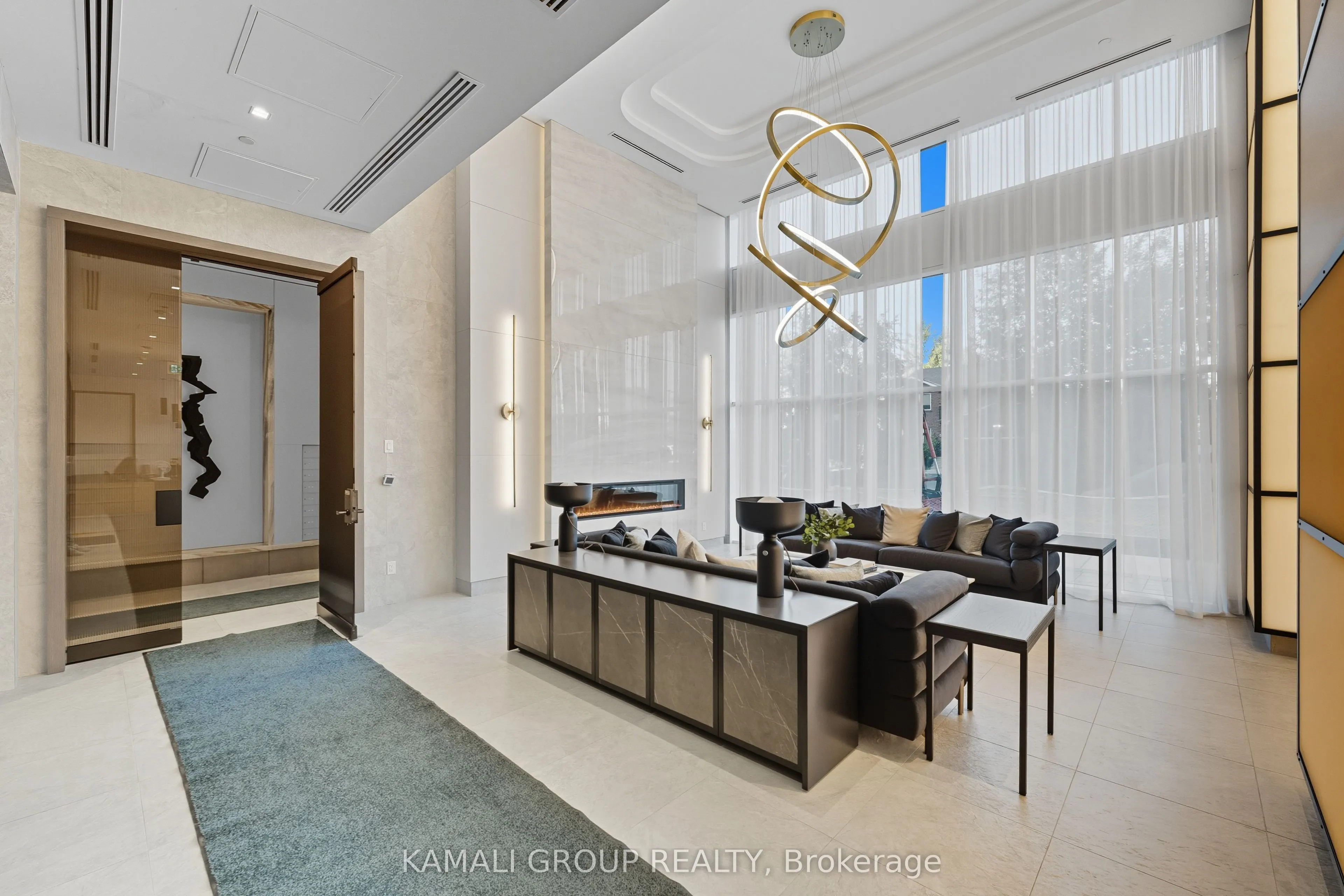 8888 Yonge Street, #523