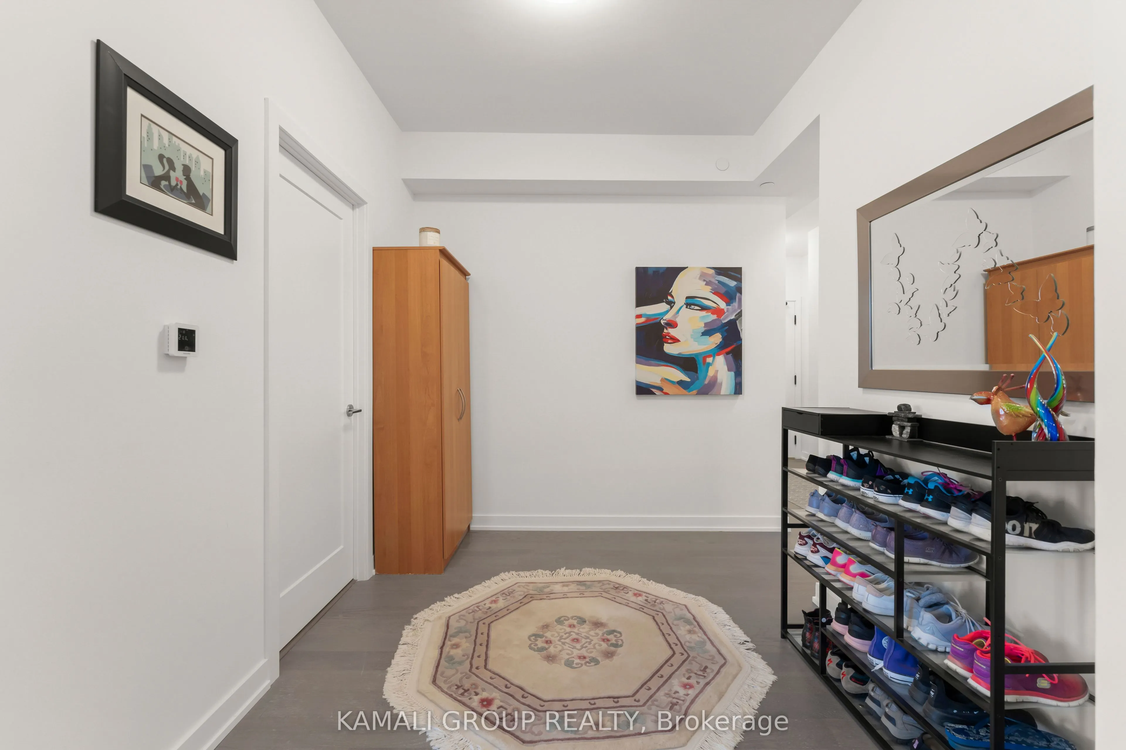 8888 Yonge Street, #523