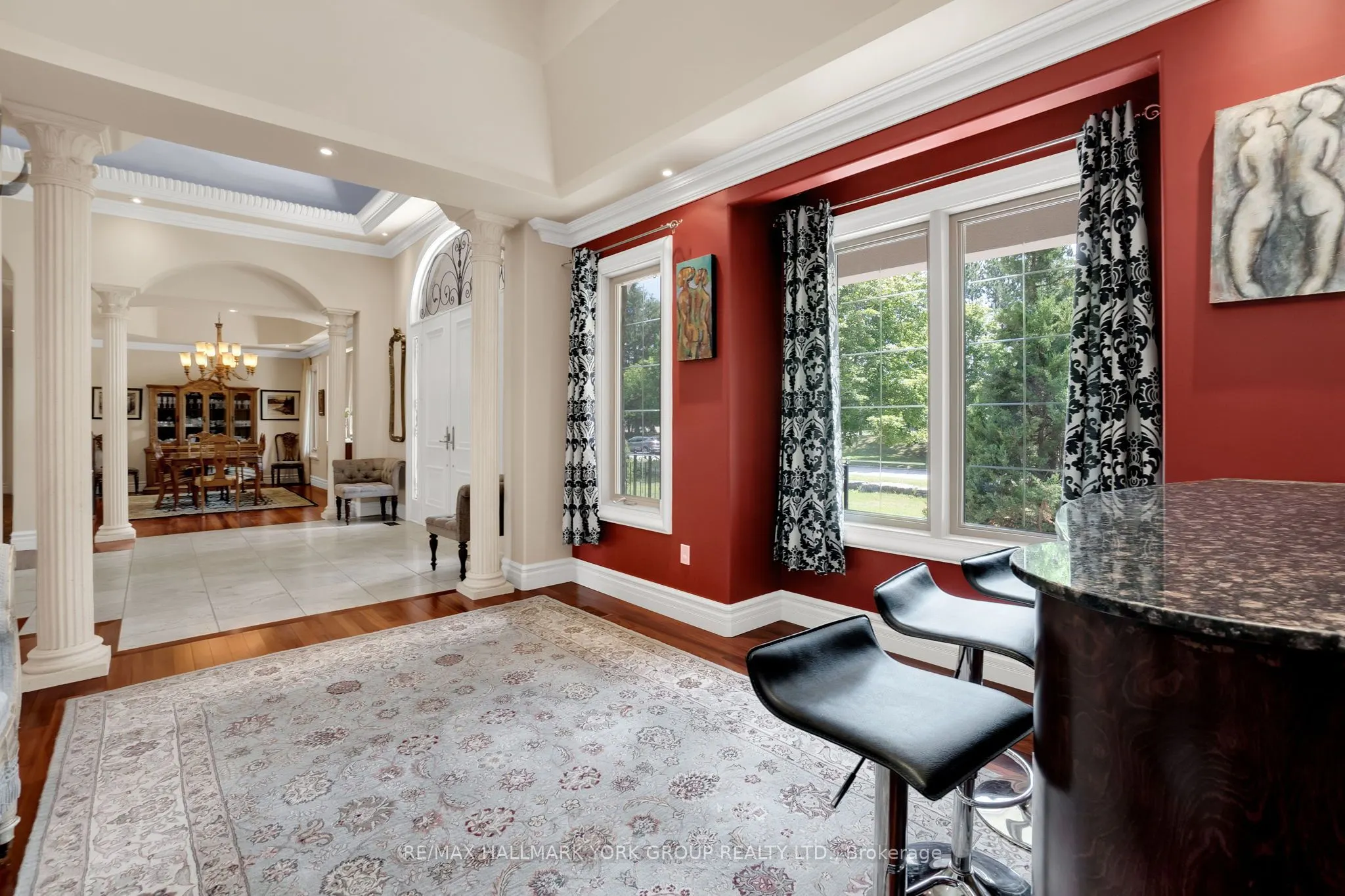 2 Kingswood Drive