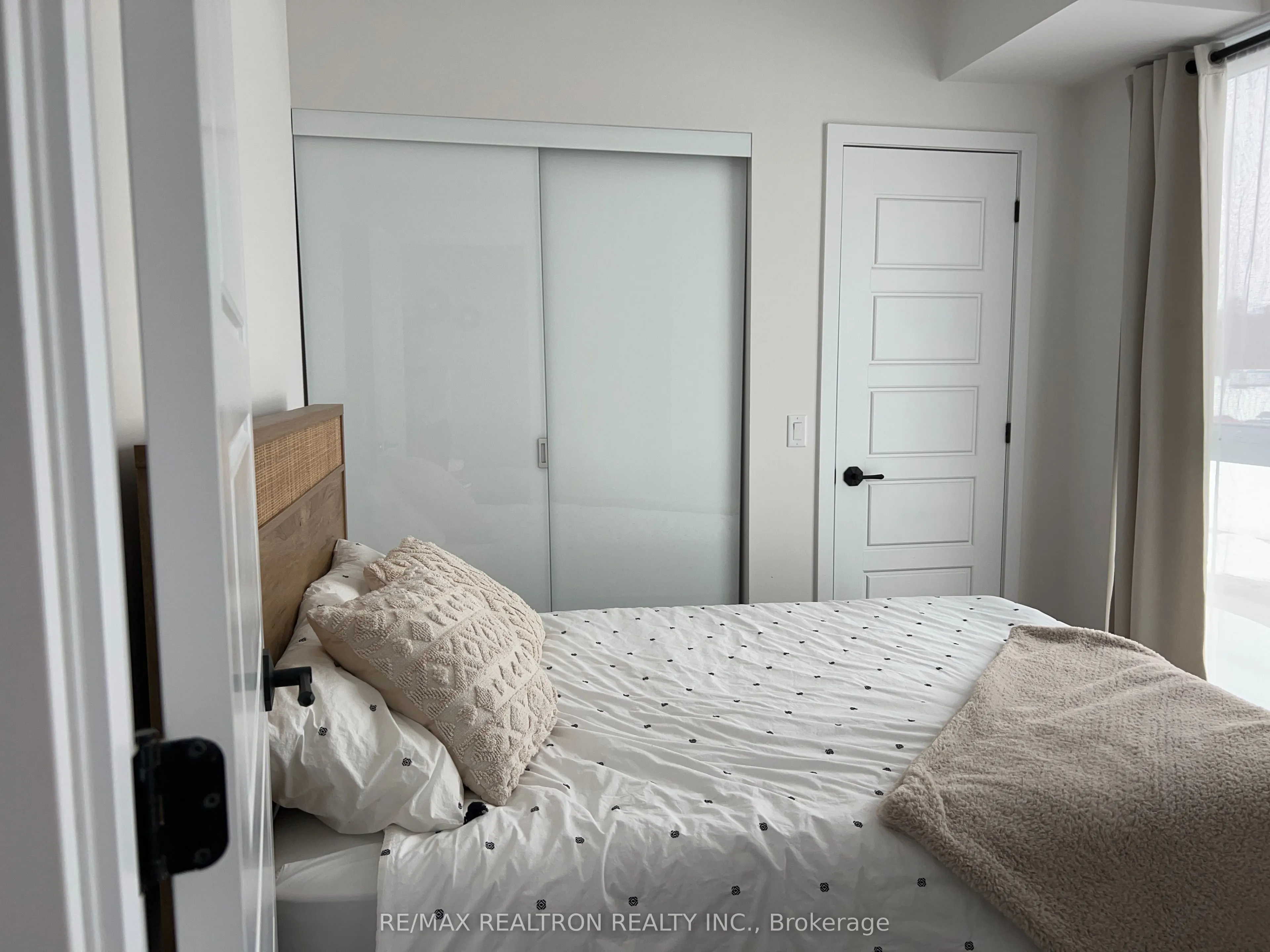 415 Sea Ray Avenue, #207