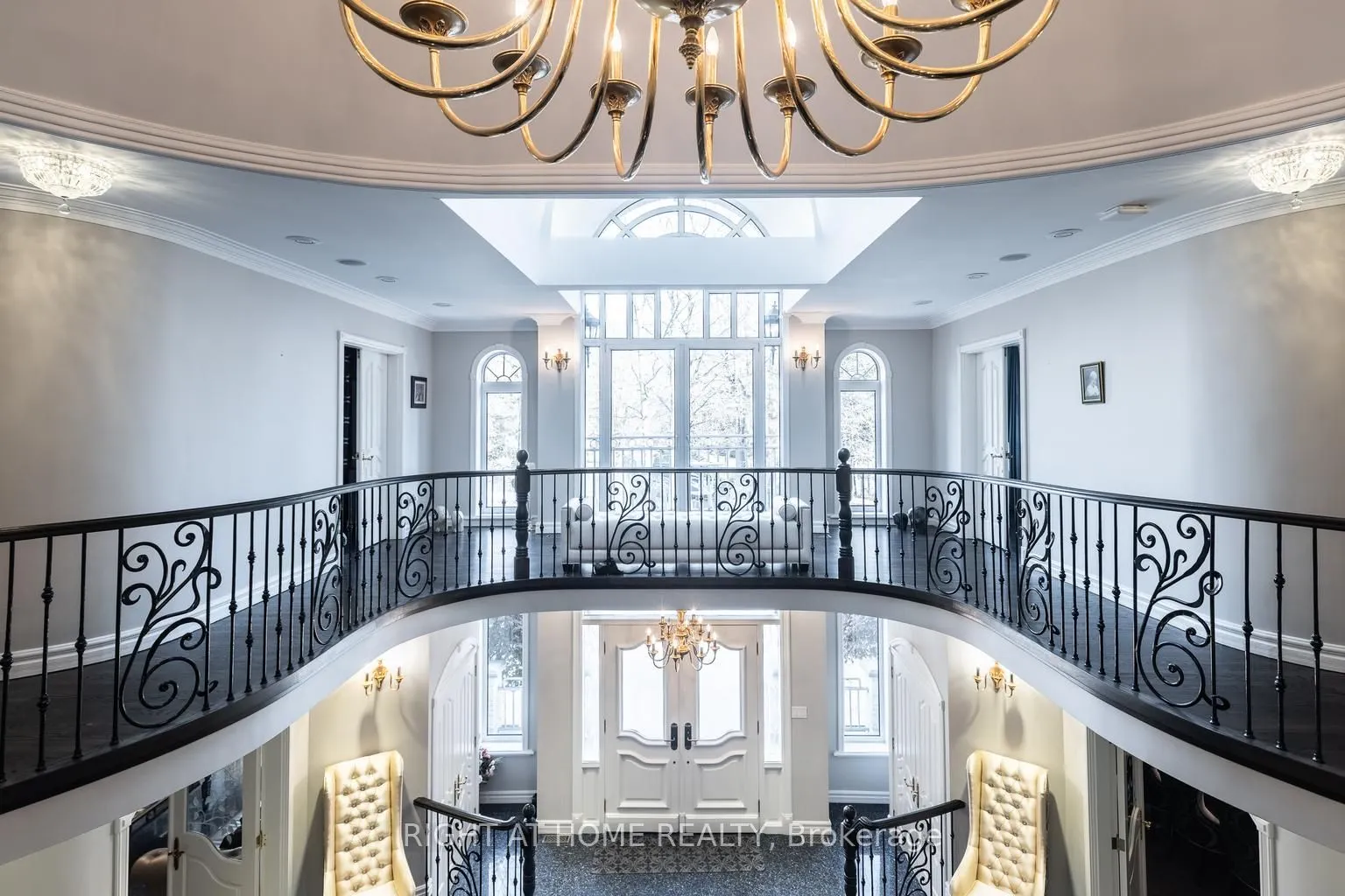 38 Sugarbush Court E