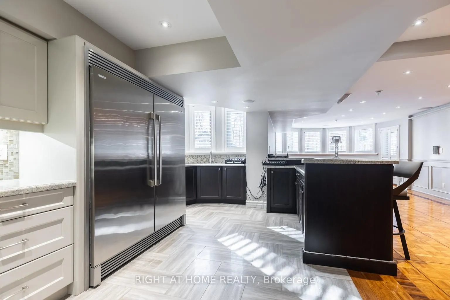 38 Sugarbush Court E